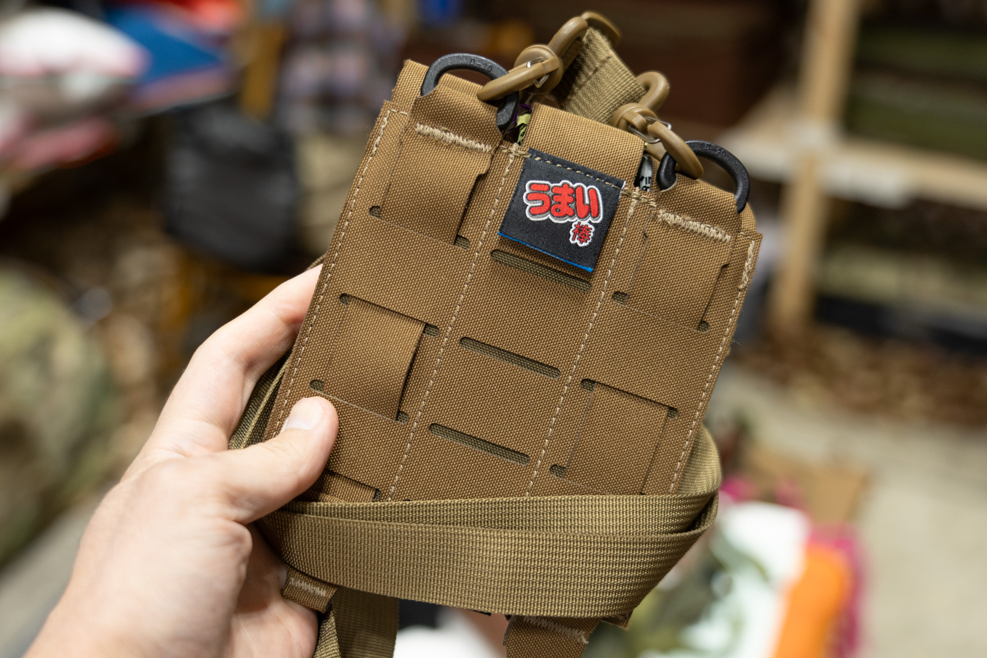 うまい棒のメーカー、株式会社やおきんのライセンスを取得している