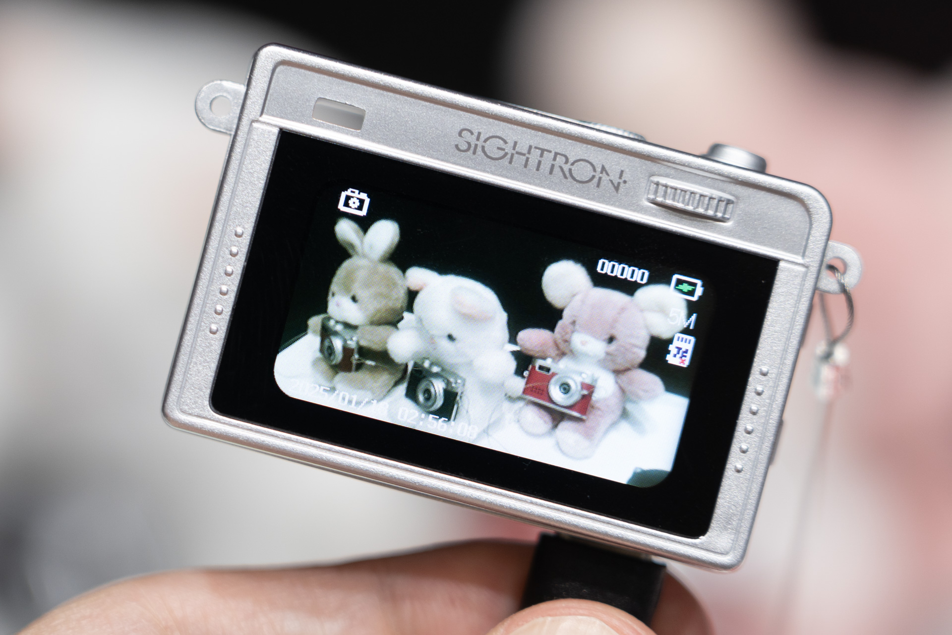 背面モニターが従来モデルよりも大型化していた