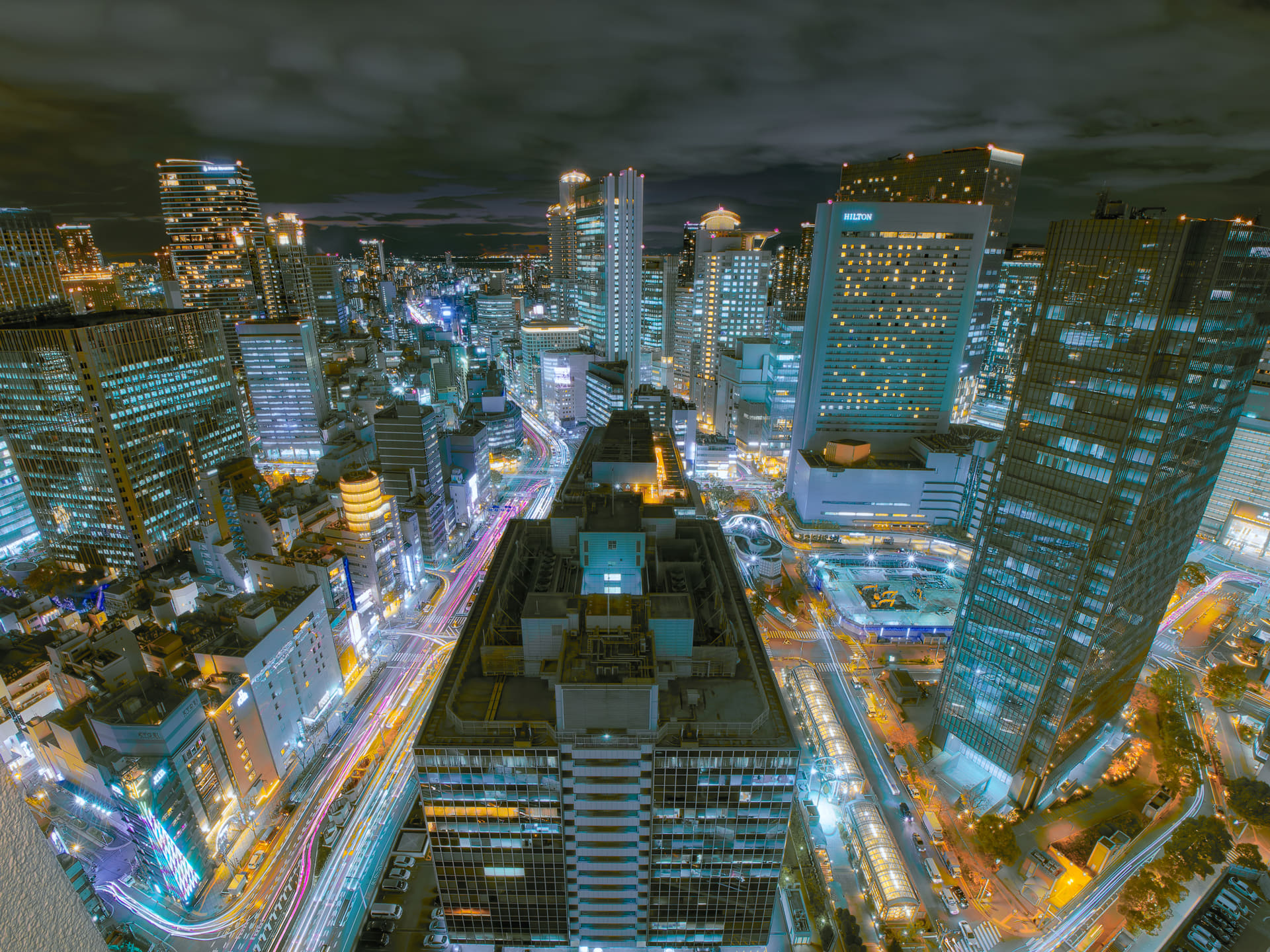 <span class="fnt-85">OM SYSTEM OM-1 Mark II／M.ZUIKO DIGITAL ED 7-14mm F2.8 PRO／8mm（35mm判換算16mm相当）／マニュアル露出（F8、2.5秒）／ISO 200／WB：晴天</span>