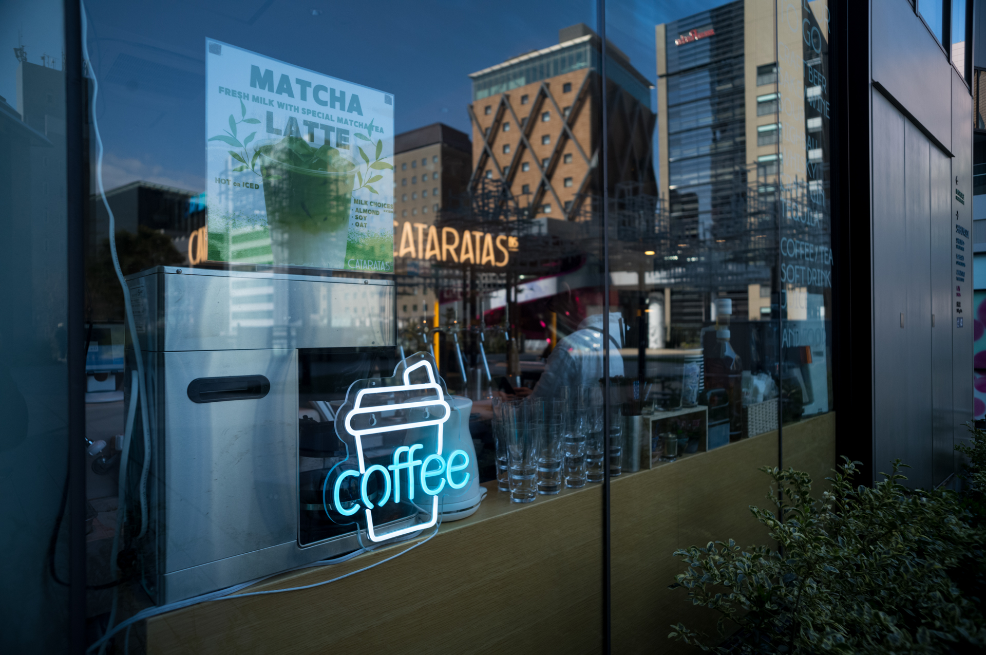 最短撮影距離が1mだと、絞り開放でもボケ効果を望むのが難しいですね。<br><span class="fnt-85">ライカM11-P／アベノン スーパーワイド21mm F2.8／マニュアル露出（1/1,000秒、F2.8）／ISO 400</span>