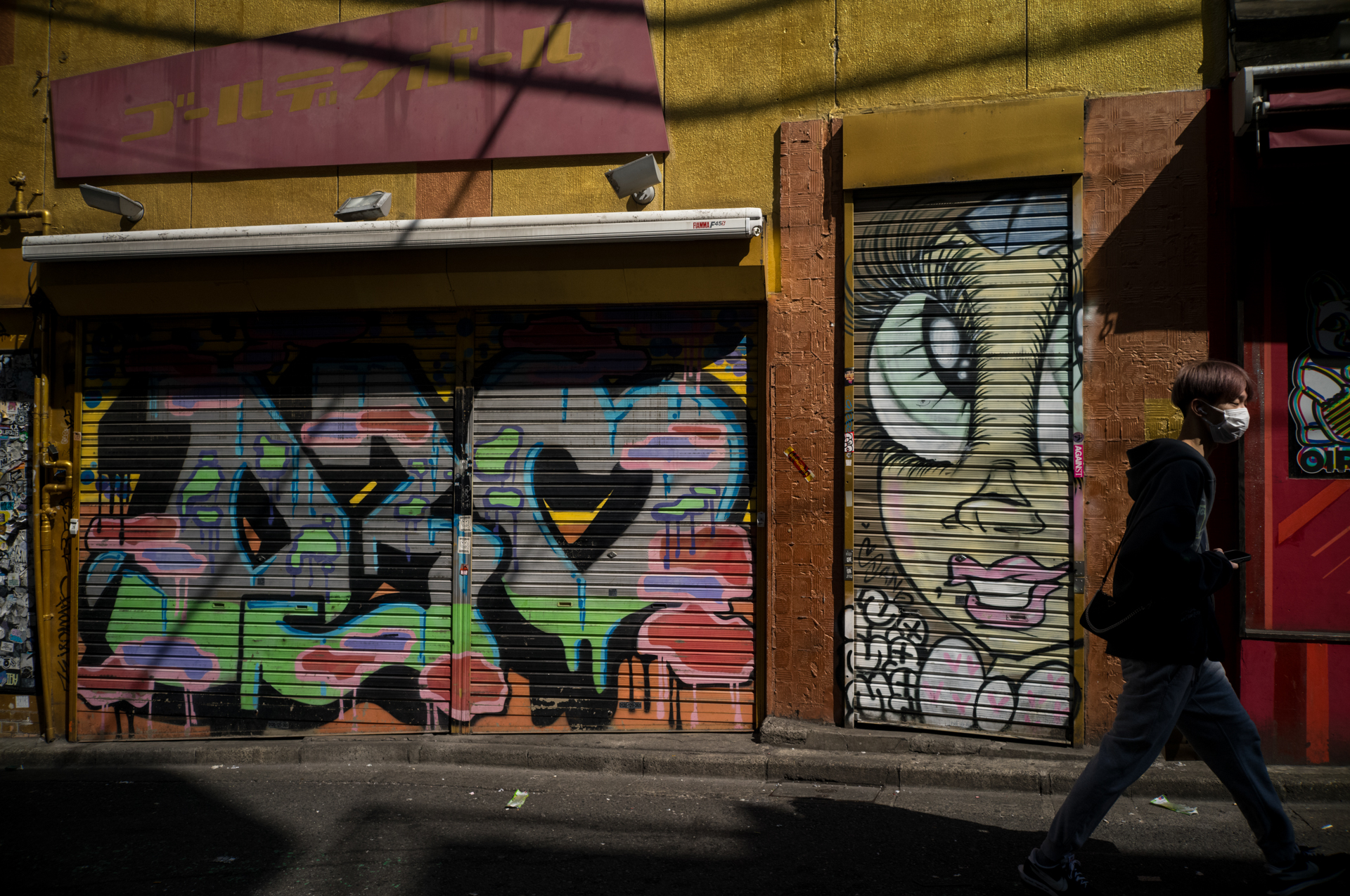 歪曲収差もよく補正されています。周辺の画質はわずかに低下するようです。<br><span class="fnt-85">ライカM11-P／アベノン 28mm F3.5／マニュアル露出（1/2,000秒、F5.6）／ISO 400</span>