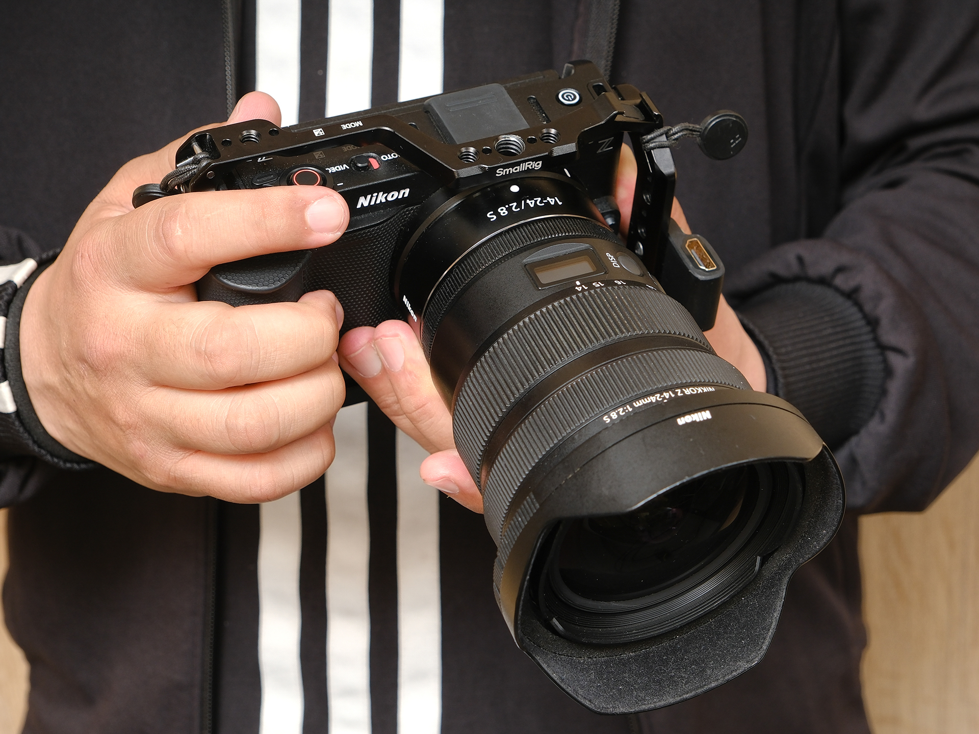 羽仁さんのニコン「ZR」