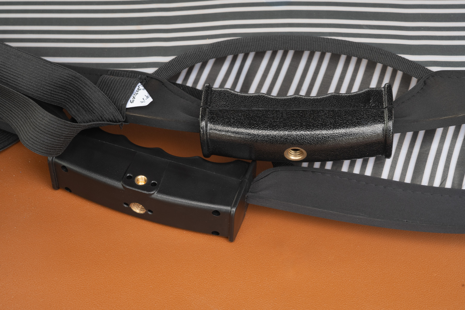 ハンドルにカメラと同じネジ穴がある