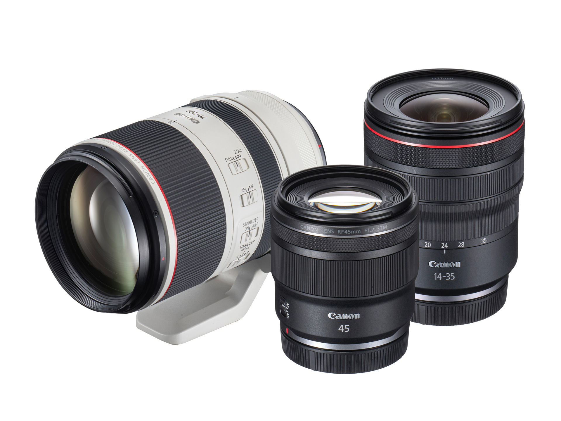 望遠ズームレンズのRF70-200mm F2.8 L IS USM（左）、単焦点レンズのRF45mm F1.2 STM（中央）、広角ズームレンズのRF14-35mm F4 L IS USM（右）