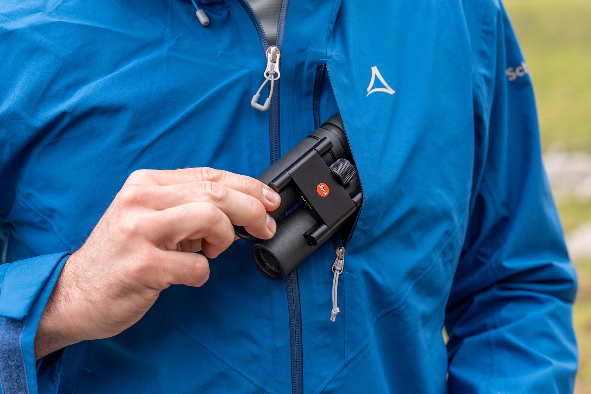 ライカノクティビットコンパクト10×25（ブラックラバー）