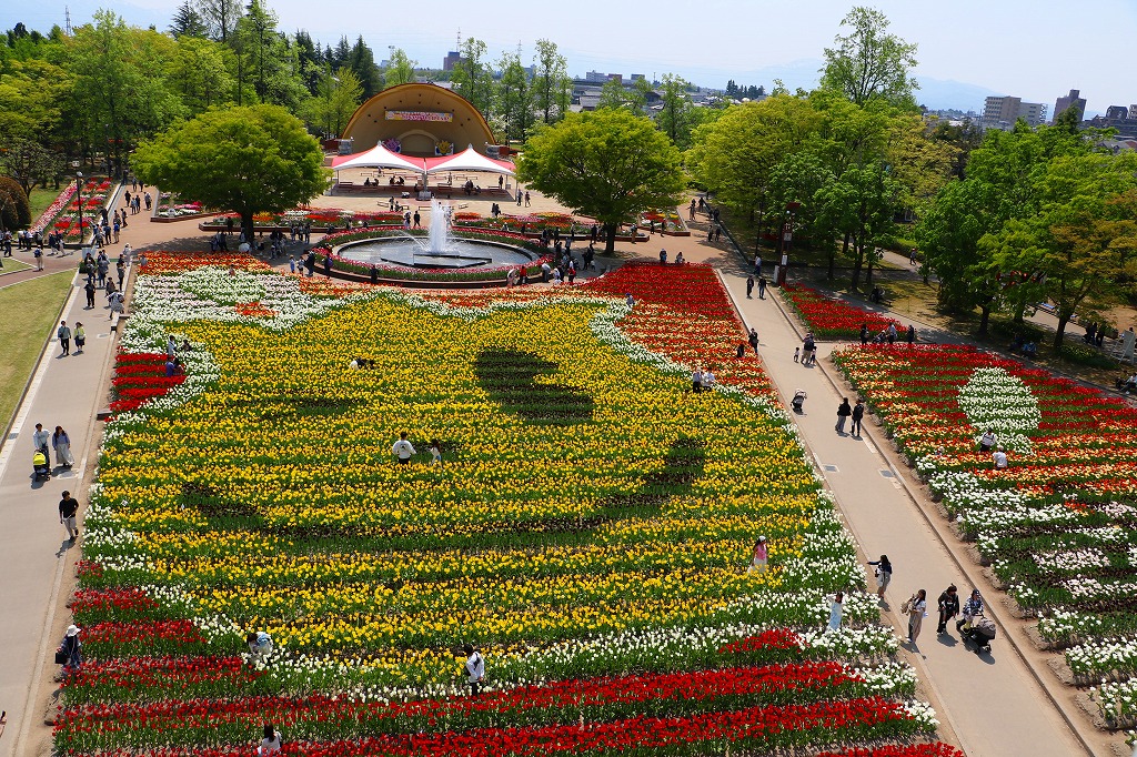 大花壇の地上絵（2025年）