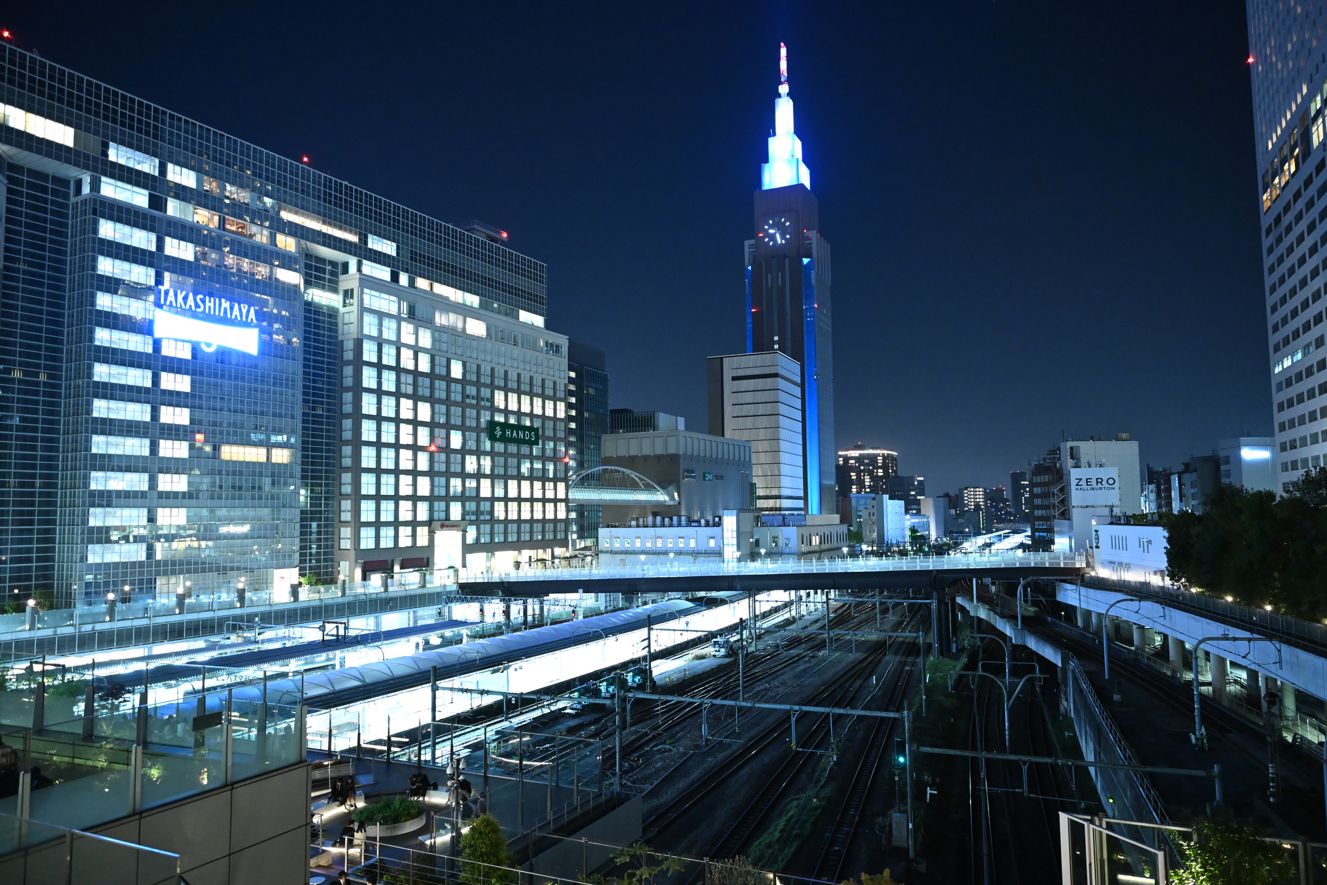 ニコン ZR／NIKKOR Z 24-70mm f/2.8 S II／24mm／マニュアル露出（1/30秒、F2.8）／ISO 6400