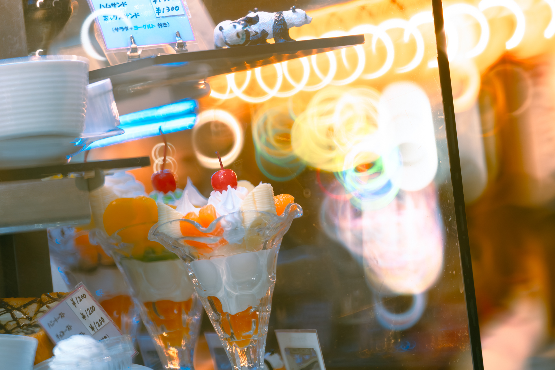 ソニーα7 III／Kase REFLEX 150mm F5.6 AF／絞り優先AE（1/30秒、F5.6、±0.0EV）／ISO 800