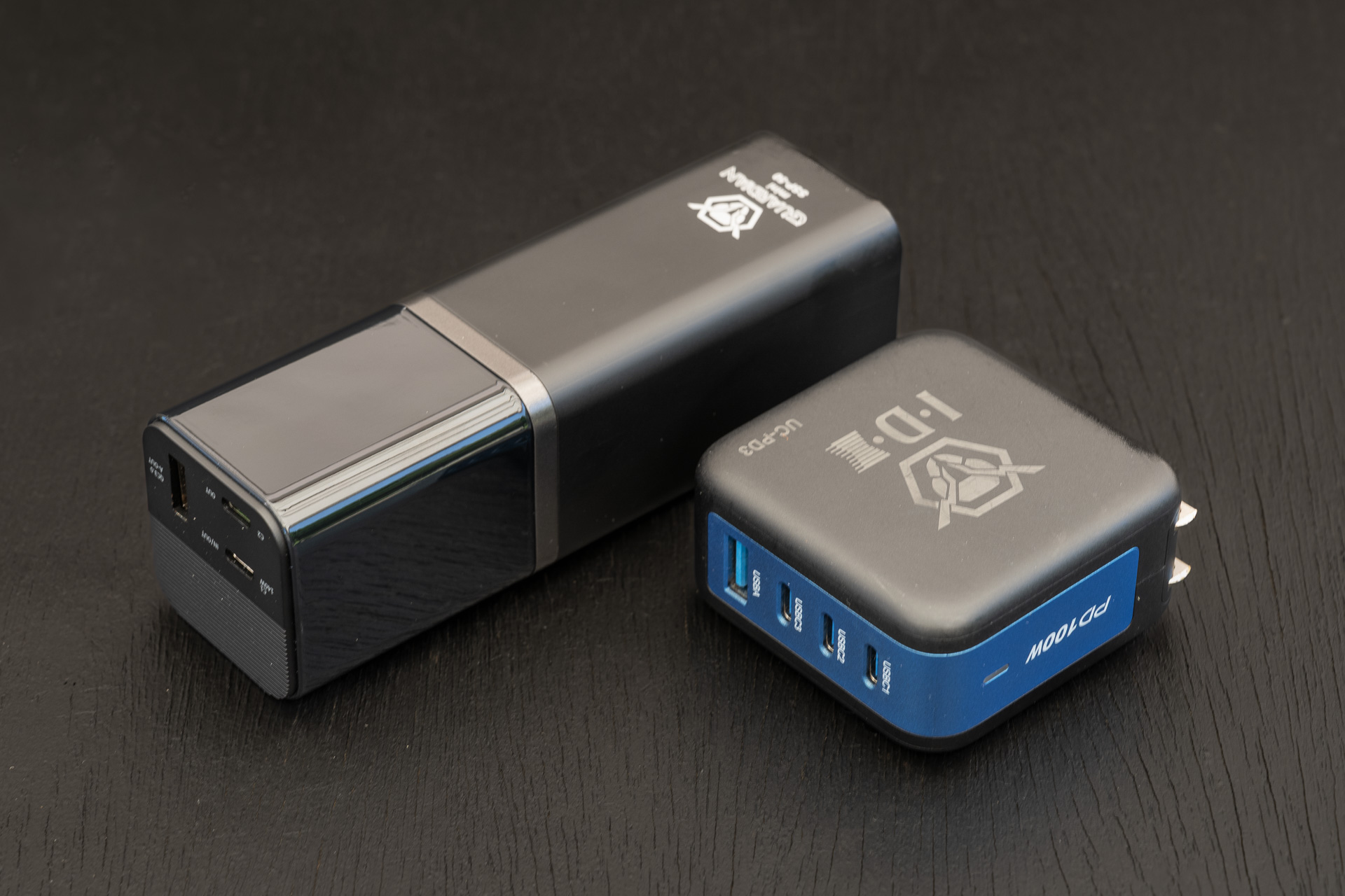 半個体モバイルバッテリー「GUARDIAN mini SSP-50」とUSB充電器「UC-PD3」