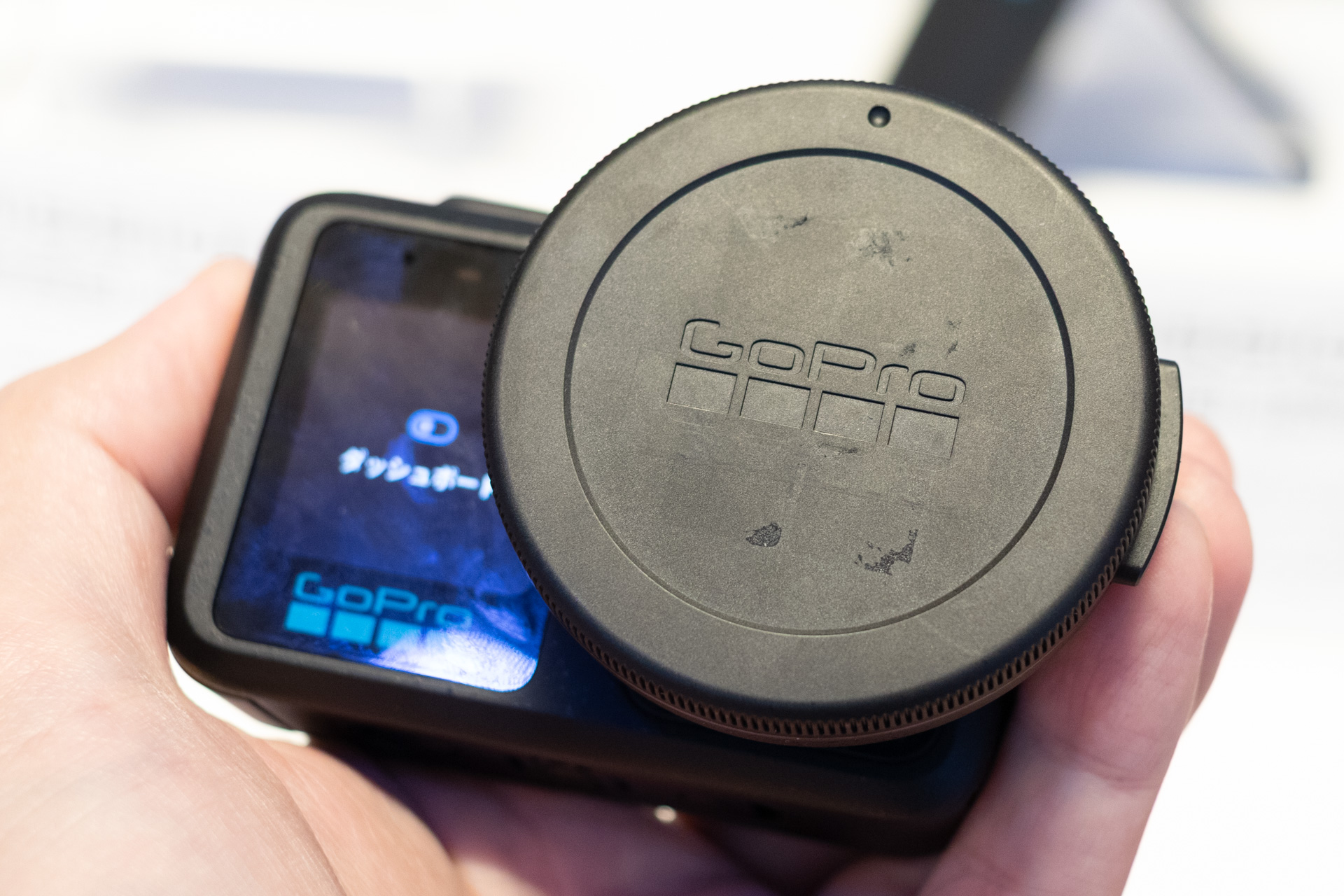 GoProロゴの入ったボディキャップも新鮮