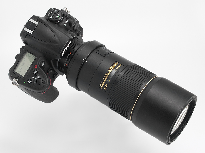 <b>今回はまたAi AF-S Nikkor ED 300mm F4 D（IF）をお借りして、AFまわりのカスタム機能のセッティングについて検証してみた。連写でバリバリやっただけだから、撮影は短時間だったけれど、2,000コマちょっと撮ったので、あとのチェックが大変だった</b>