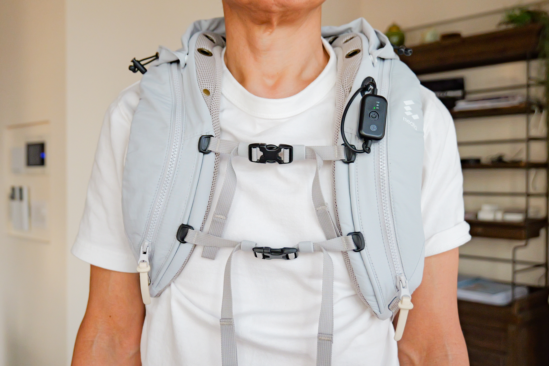 チェストベルトも備えている