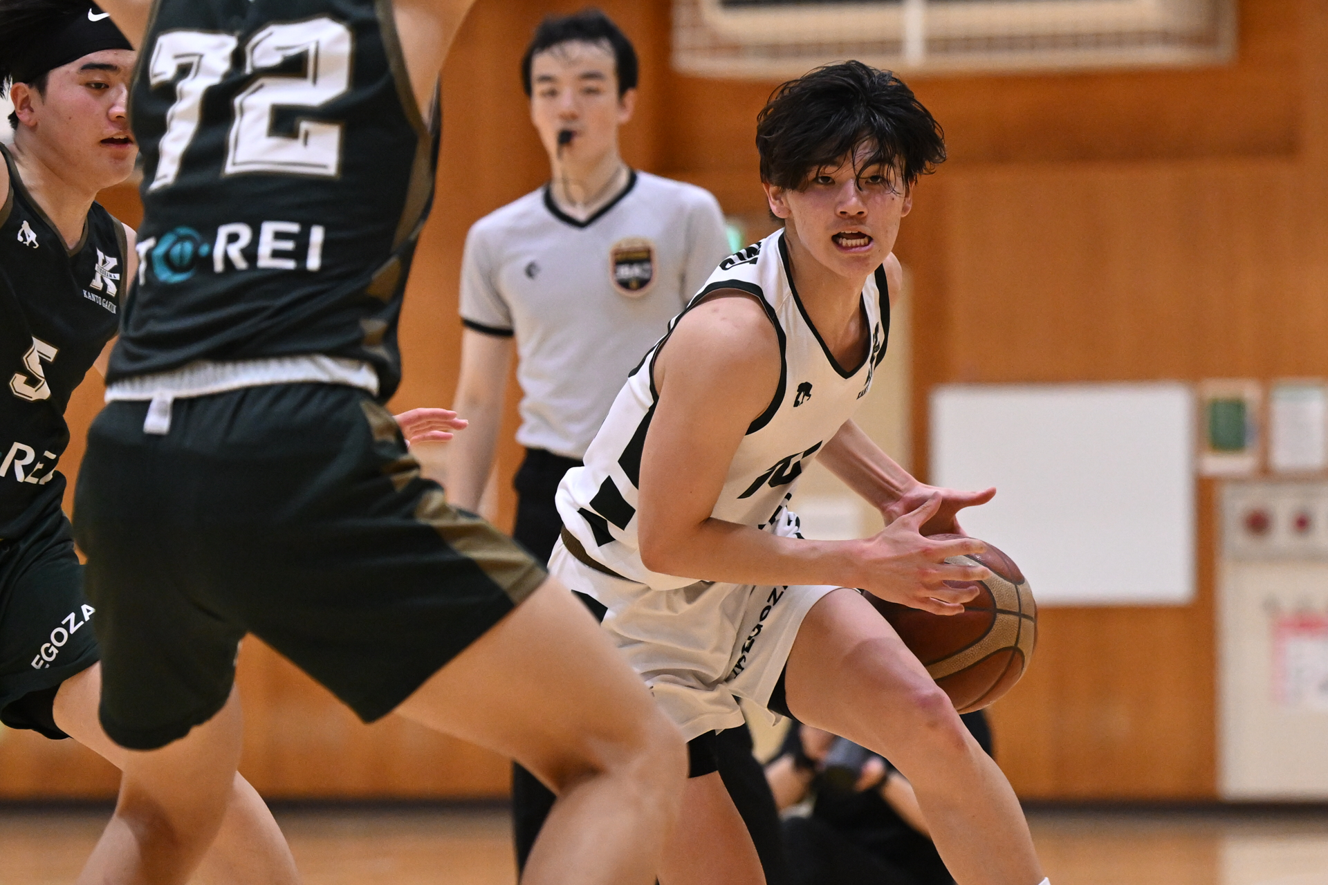 撮影：<a href="https://ganref.jp/m/fukunaga_kunihiko/portfolios">くに</a><br><span class="fnt-85">ニコン Z8／NIKKOR Z 70-200mm f/2.8 VR S II／115mm／マニュアル露出（1/1,250秒、F2.8）／ISO 3200</span>