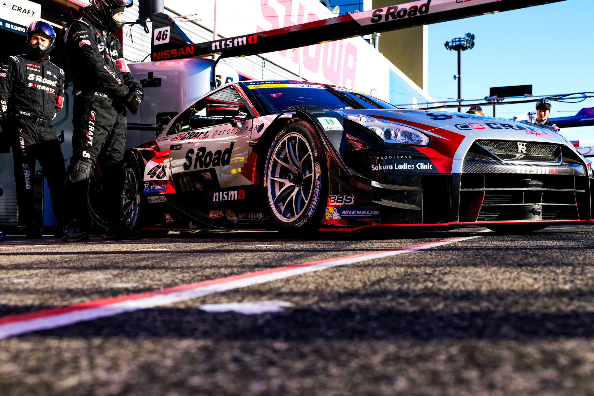 2017年 SUPER GT<br><span class="fnt-85">富士フイルム GFX 50S／GF32-64mmF4 R LM WR／52.7mm／マニュアル露出（1/500秒、F8）／ISO 200</span>