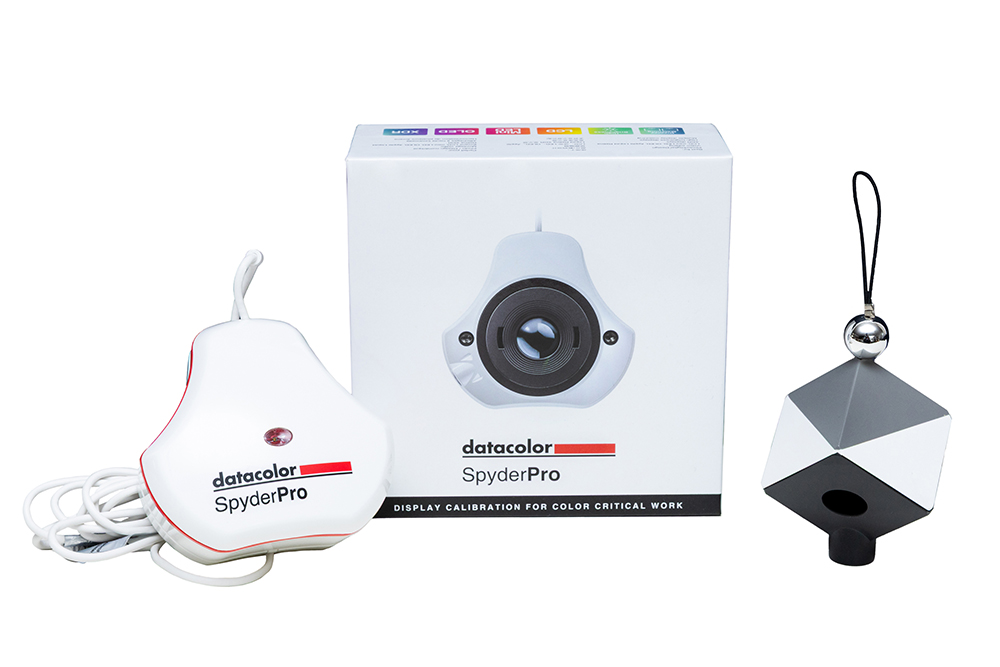 左から「SpyderPro」と「SpyderCUBE」
