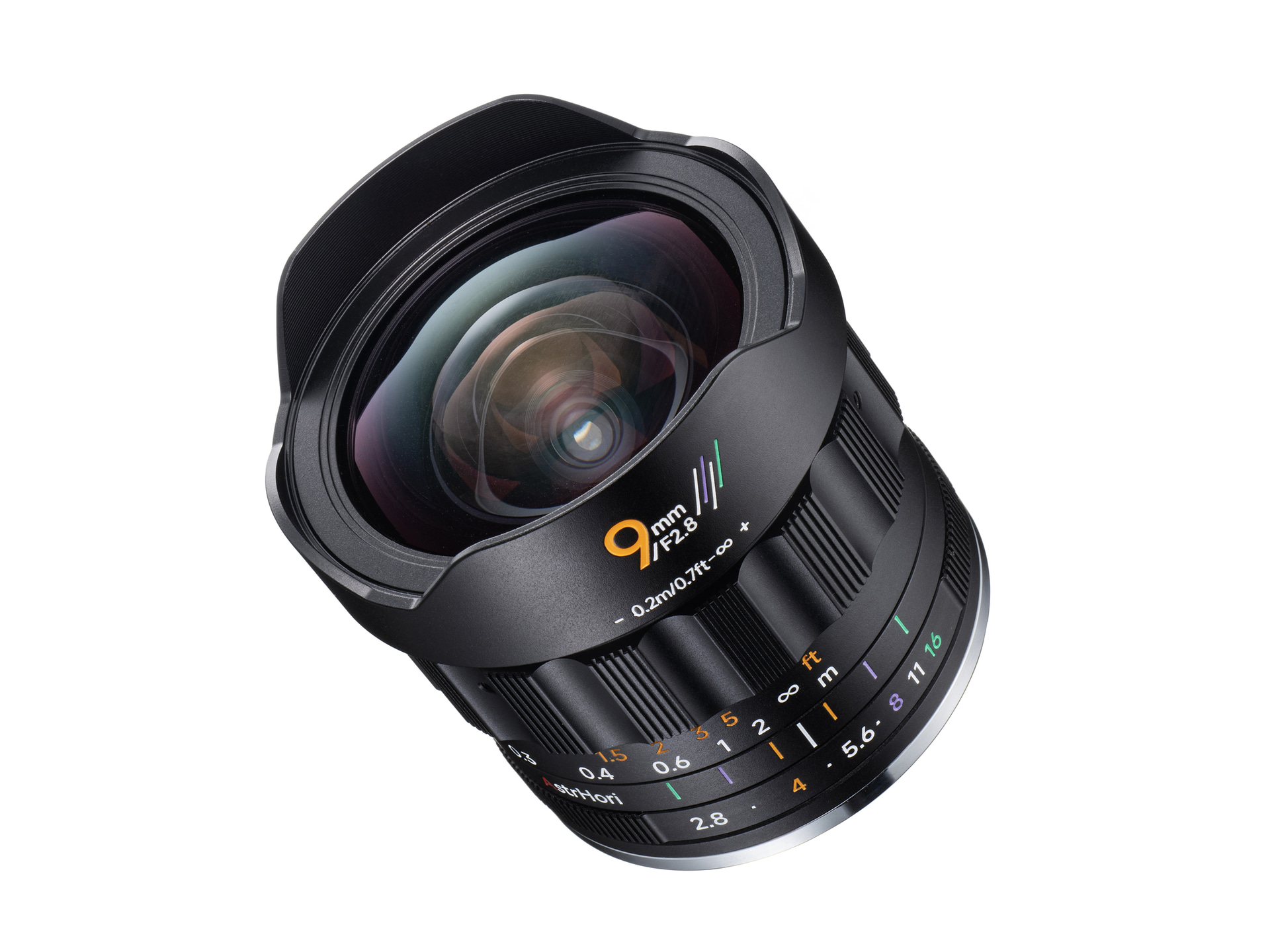 発売日：2025年11月6日<br>実勢価格：2万9,800円前後（税込）<br>　<br><b>●SPECIFICATION</b><br>レンズ構成：8群11枚<br>絞り羽根枚数：7枚<br>最小絞り：F16<br>最短撮影距離：0.2m<br>外形寸法（最大径×全長）：約62×61mm<br>質量：約307g<br><span class="fnt-85">※数値はソニーEマウント用</span>