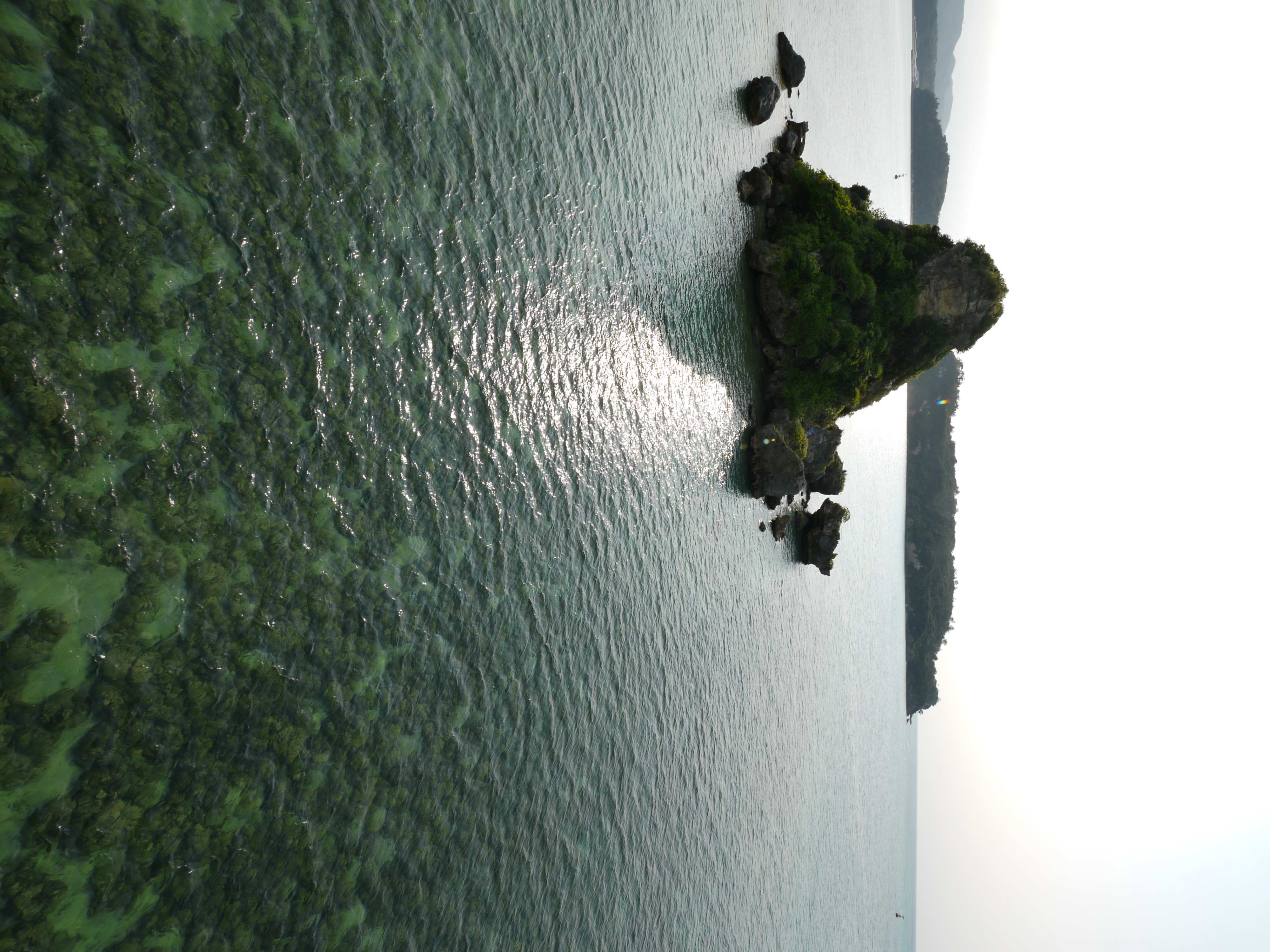 <b>DMC-GH1 / LUMIX G VARIO 7-14mm F4 ASPH. / 約6.1MB / 3,000×4,000 / 1/320秒 / F8 / +0.7EV / ISO125 / WB:晴天 / 7mm</b>