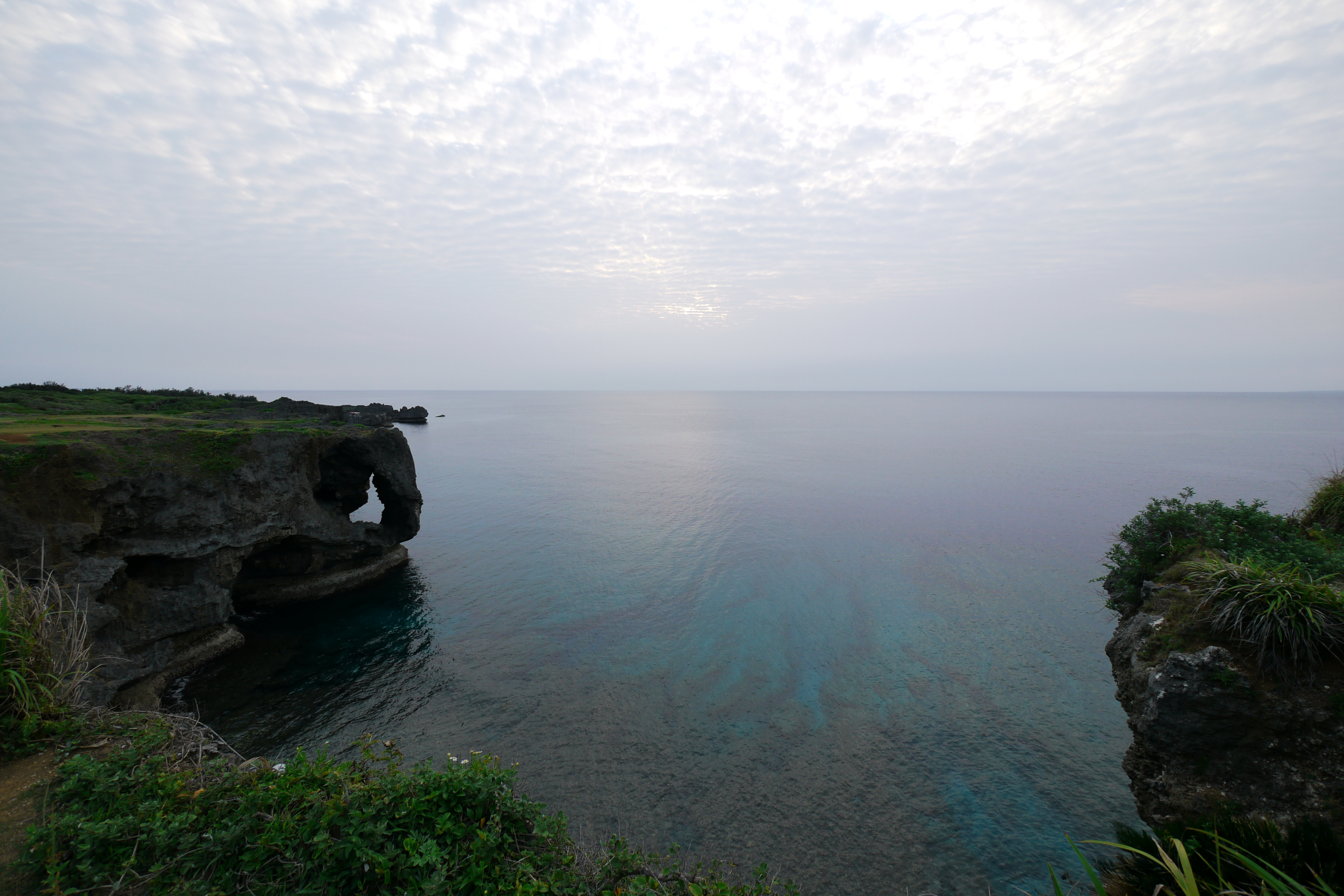 <b>DMC-GH1 / LUMIX G VARIO 7-14mm F4 ASPH. / 約5.2MB / 4,128×2,752 / 1/100秒 / F5 / 0EV / ISO125 / WB:晴天 / 7mm</b>