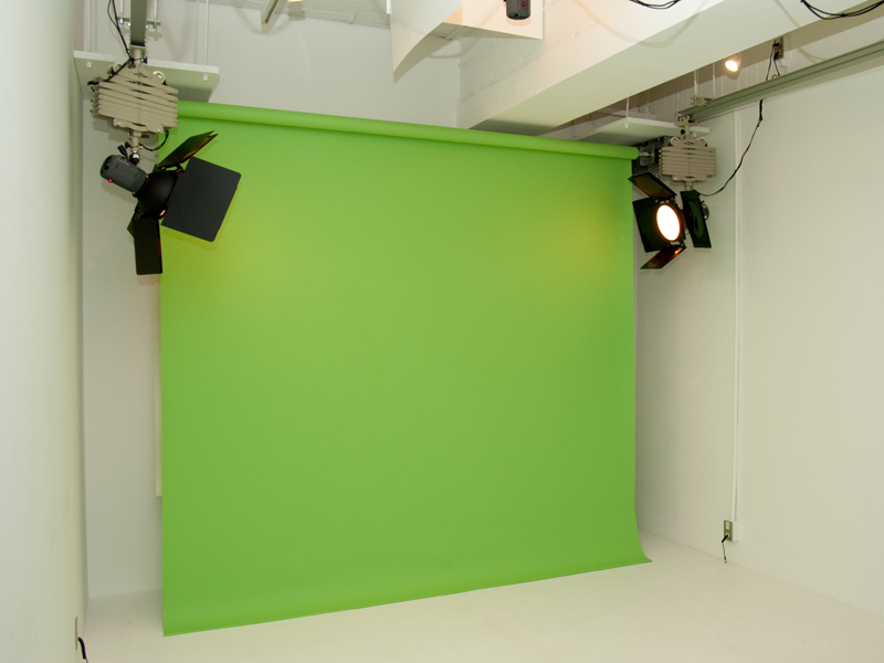 <b>レンタルスタジオは全部で3つ</b>