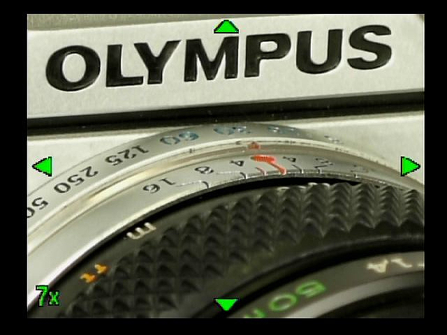 <b>画面を拡大するフォーカスアシストも搭載</b>