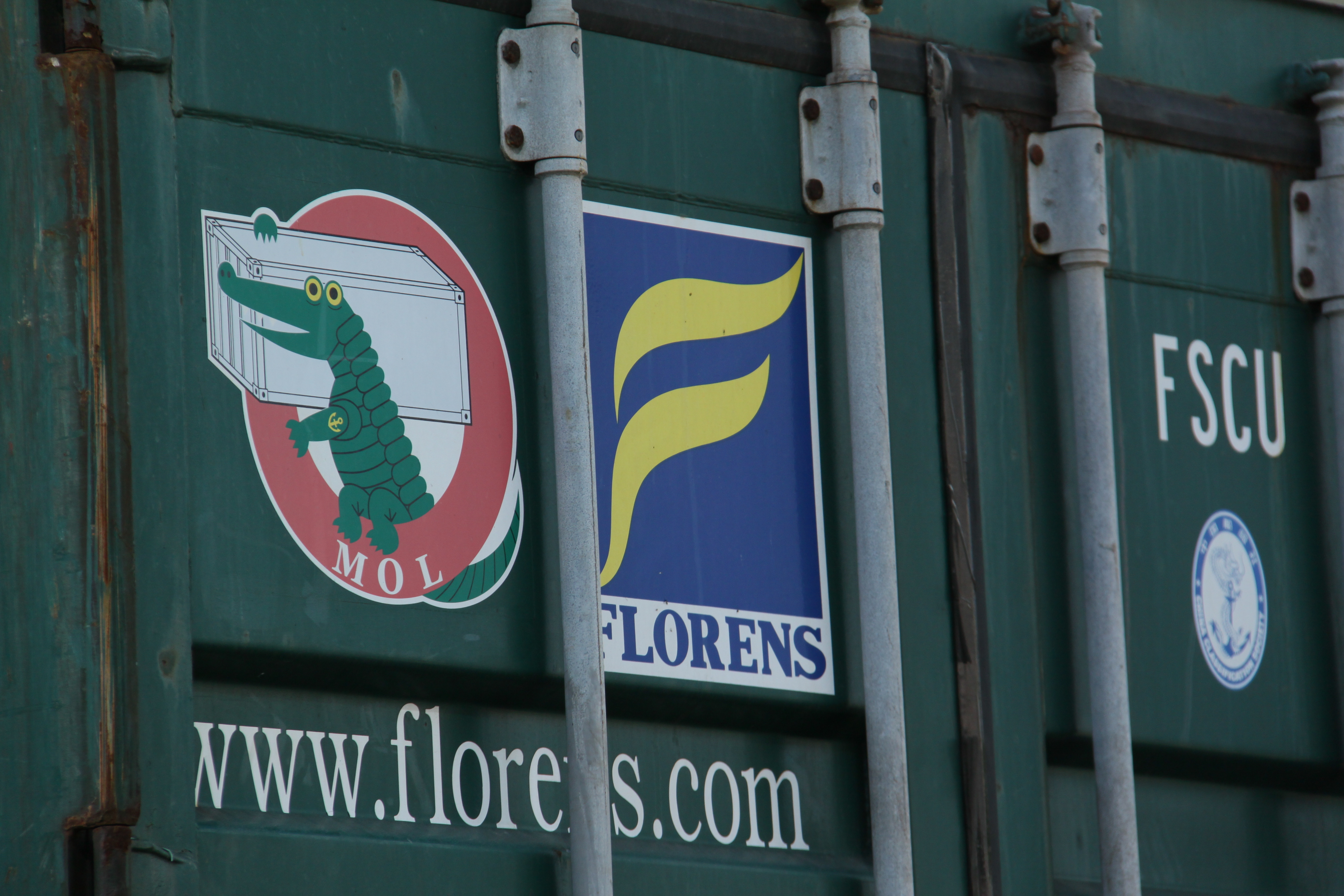 <b>EF-S 18-200mm F3.5-5.6 IS / 4,752×3,168 / 1/250秒 / F7.1 / -0.3EV / ISO200 / WB:太陽光 / 150mm（240mm0</b>