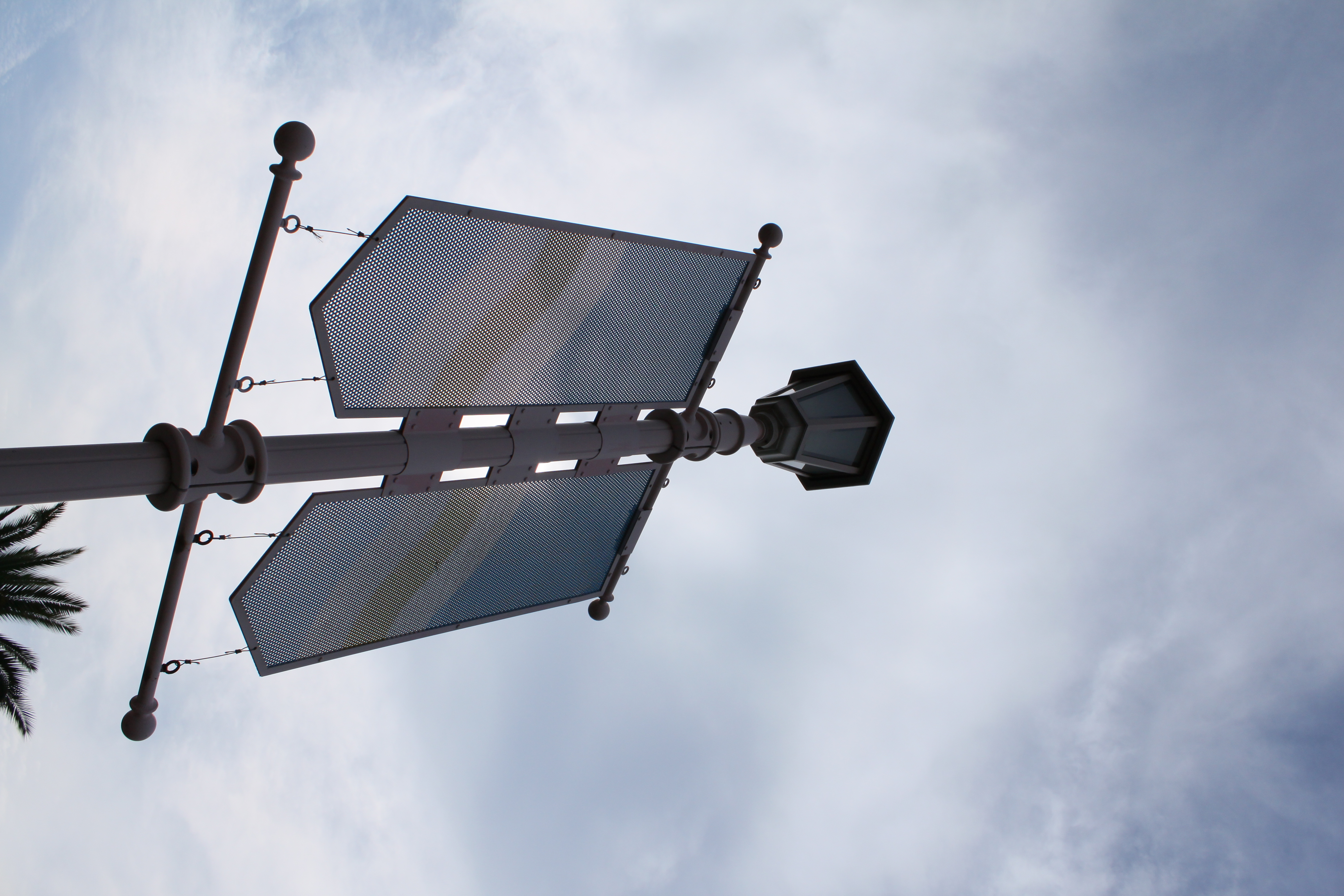 <b>EF-S 18-55mm F3.5-5.6 IS / 4,752×3,168 / 1/1000秒 / F8 / +0.3EV / ISO200 / WB:太陽光 / 18mm（29mm相当）</b>