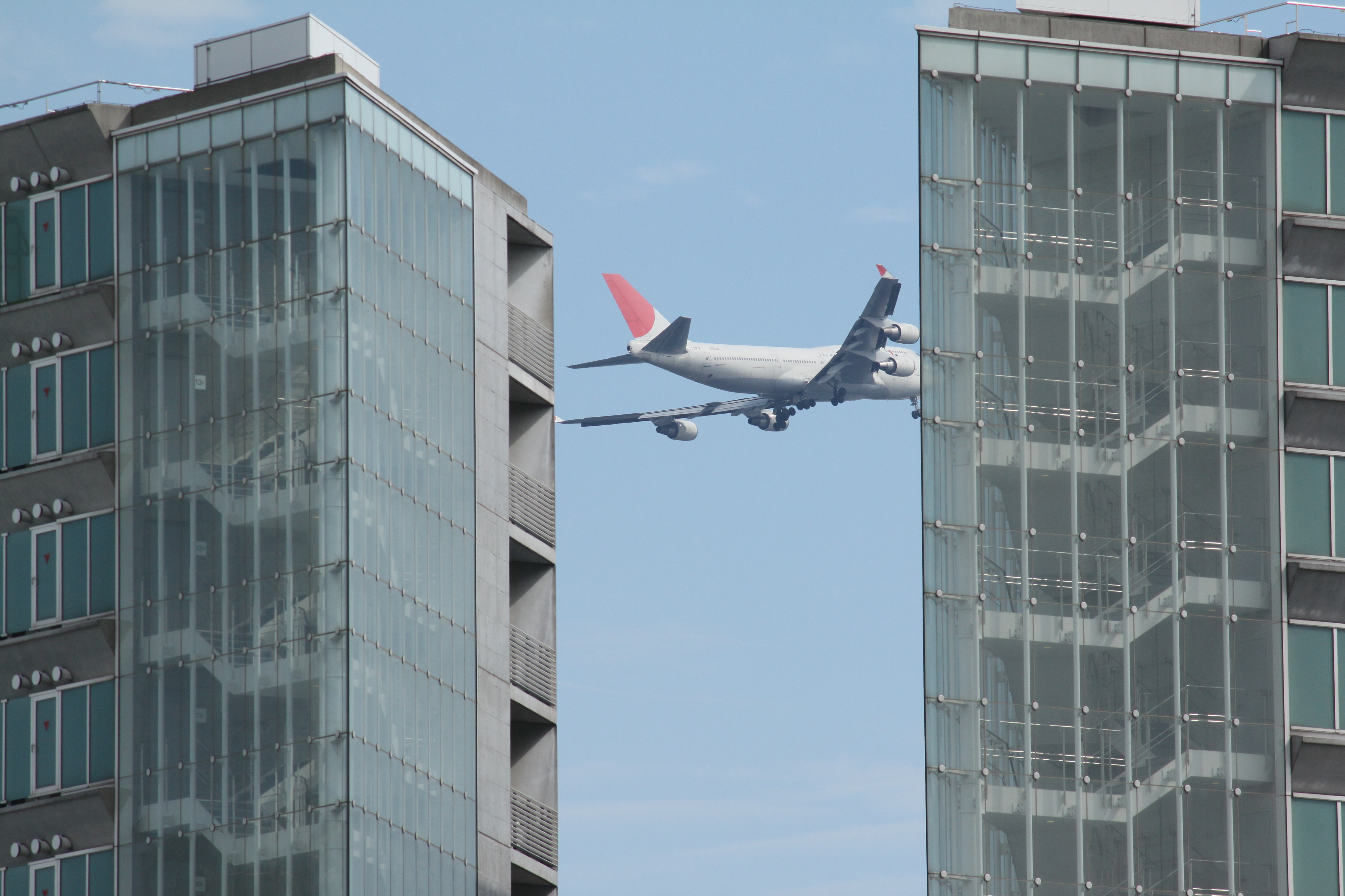 <b>EF-S 55-250mm F4-5.6 IS / 4,752×3,168 / 1/800秒 / F9 / 0EV / ISO200 / WB:太陽光 / 250mm（400mm相当）</b>