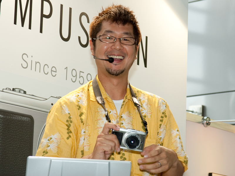 <b>清水哲朗氏</b>