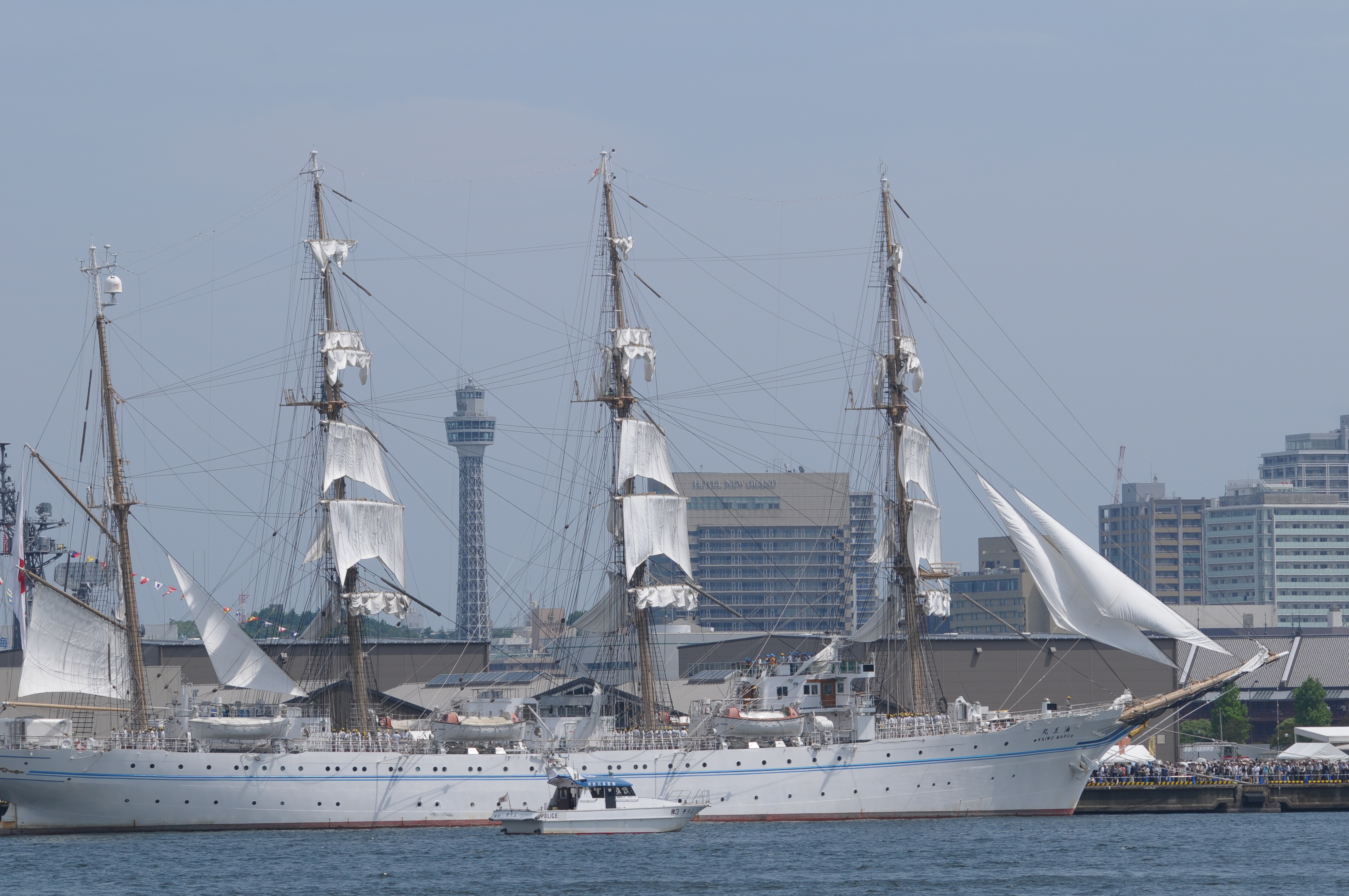 <b>D300 / 4,288×2,848 / 1/800秒 / F8 / -0.3EV / ISO200 / シャッター速度優先AE / WB:晴天 / 150mm</b>