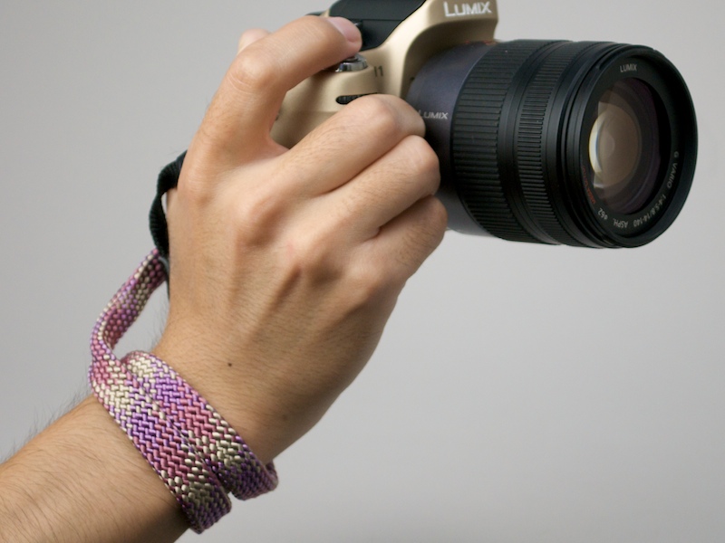 <b>腕に巻くスタイルが使いやすい</b>