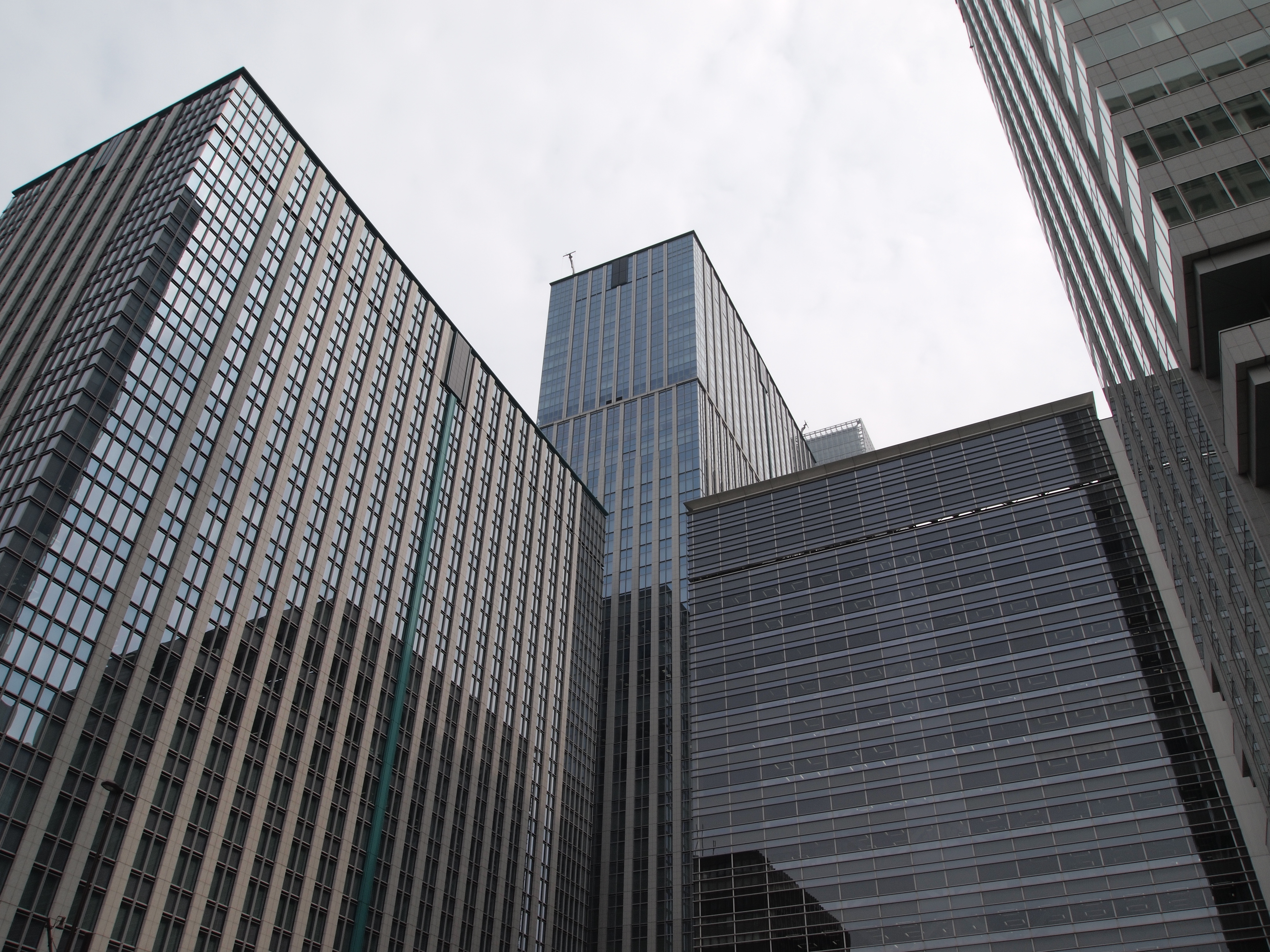 <b>E-P1 / M.ZUIKO DIGITAL ED-14-42mm F3.5-5.6 / F8 / 1/320秒 / ISO100 / WB:オート / 14mm</b>