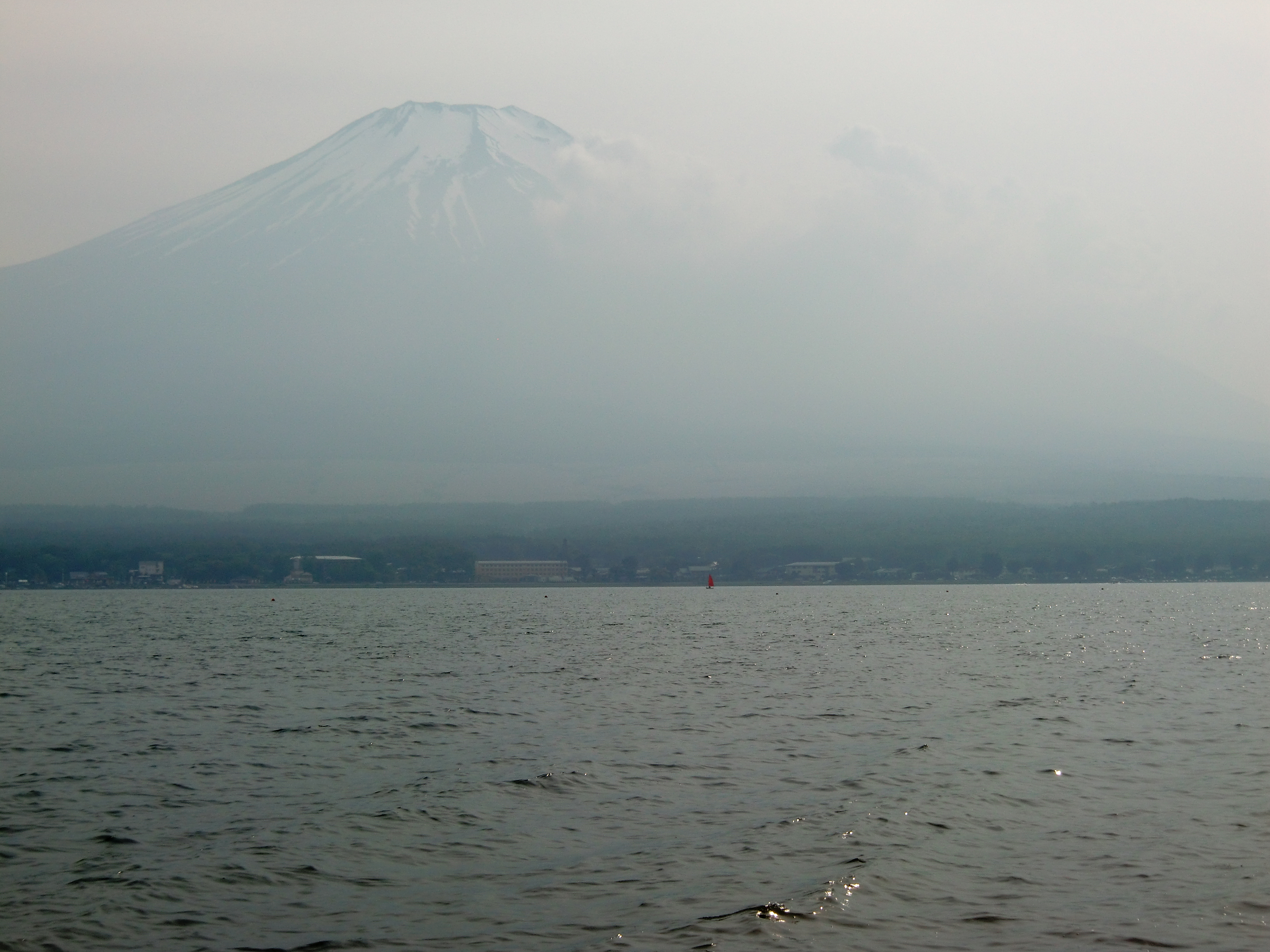 <b>風景メイクアップOFF。EX-H10 / 約4.2MB / 4,000×3,000 / 1/250秒 / F10.1 / 0EV / ISO64 / WB:オート / 11.6mm</b>