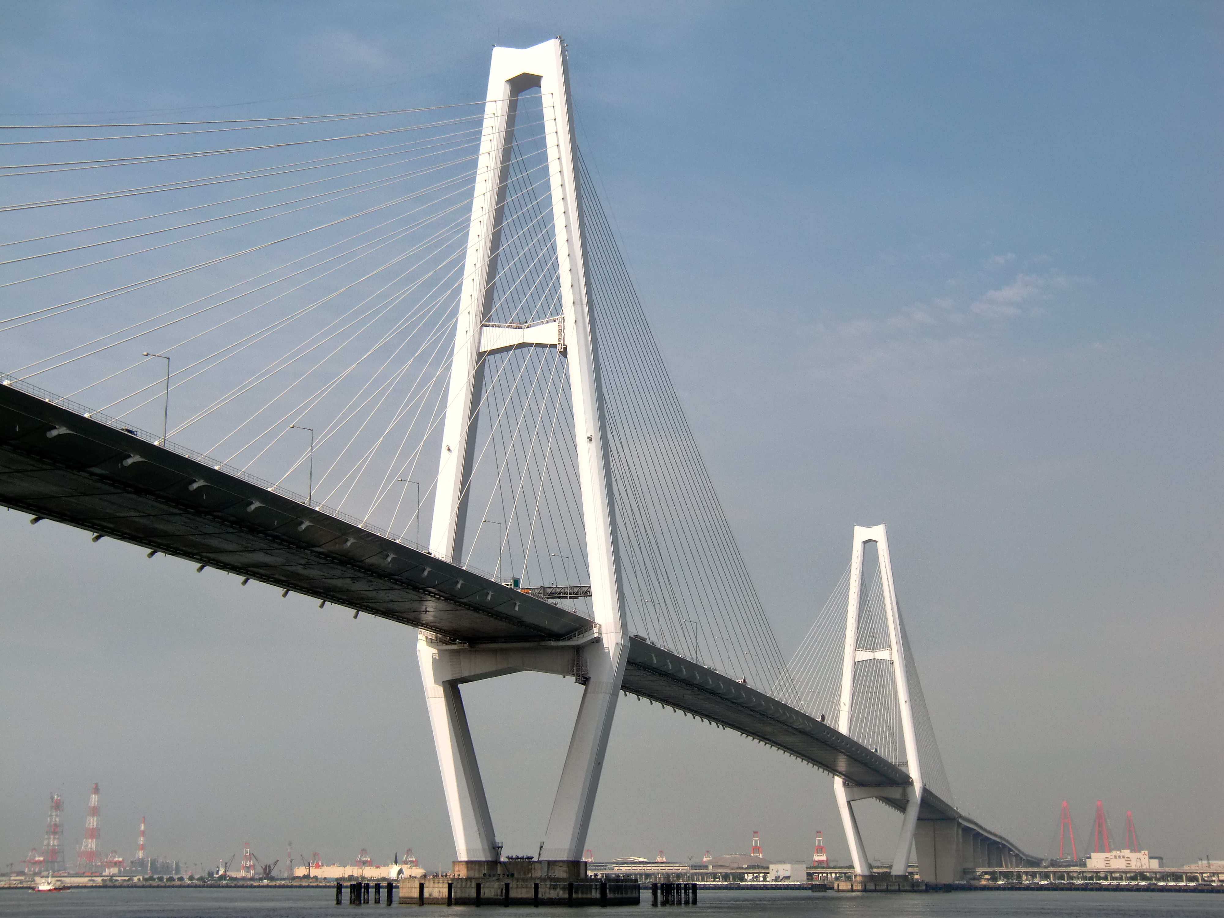 <b>風景メイクアップ：もや除去+1。EX-H10 / 約4.7MB / 4,000×3,000 / 1/200秒 / F9.3 / 0EV / ISO64 / WB:オート / 8.4mm</b>