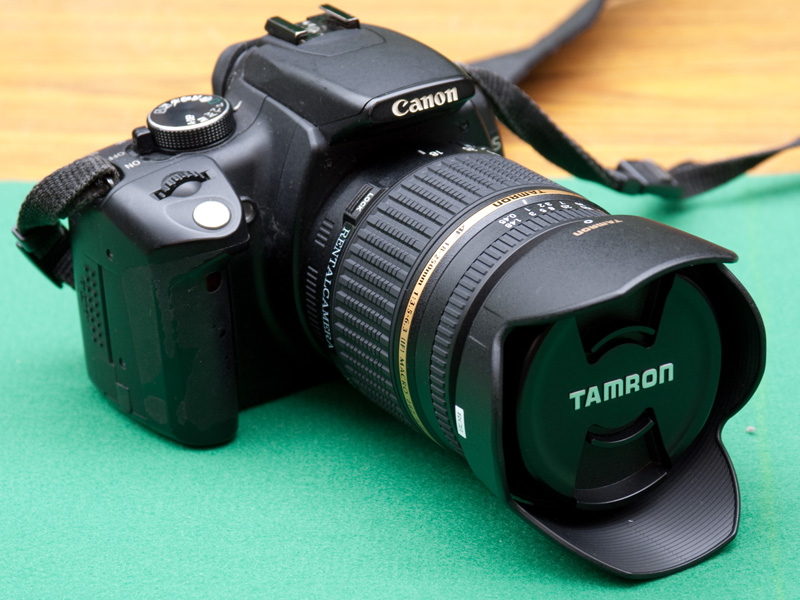 <b>貸し出し用機材のEOS Kiss Digital N。装着レンズはAF 18-250mm F3.5-6.3 Di II LD Aspherical [IF] Macro</b>