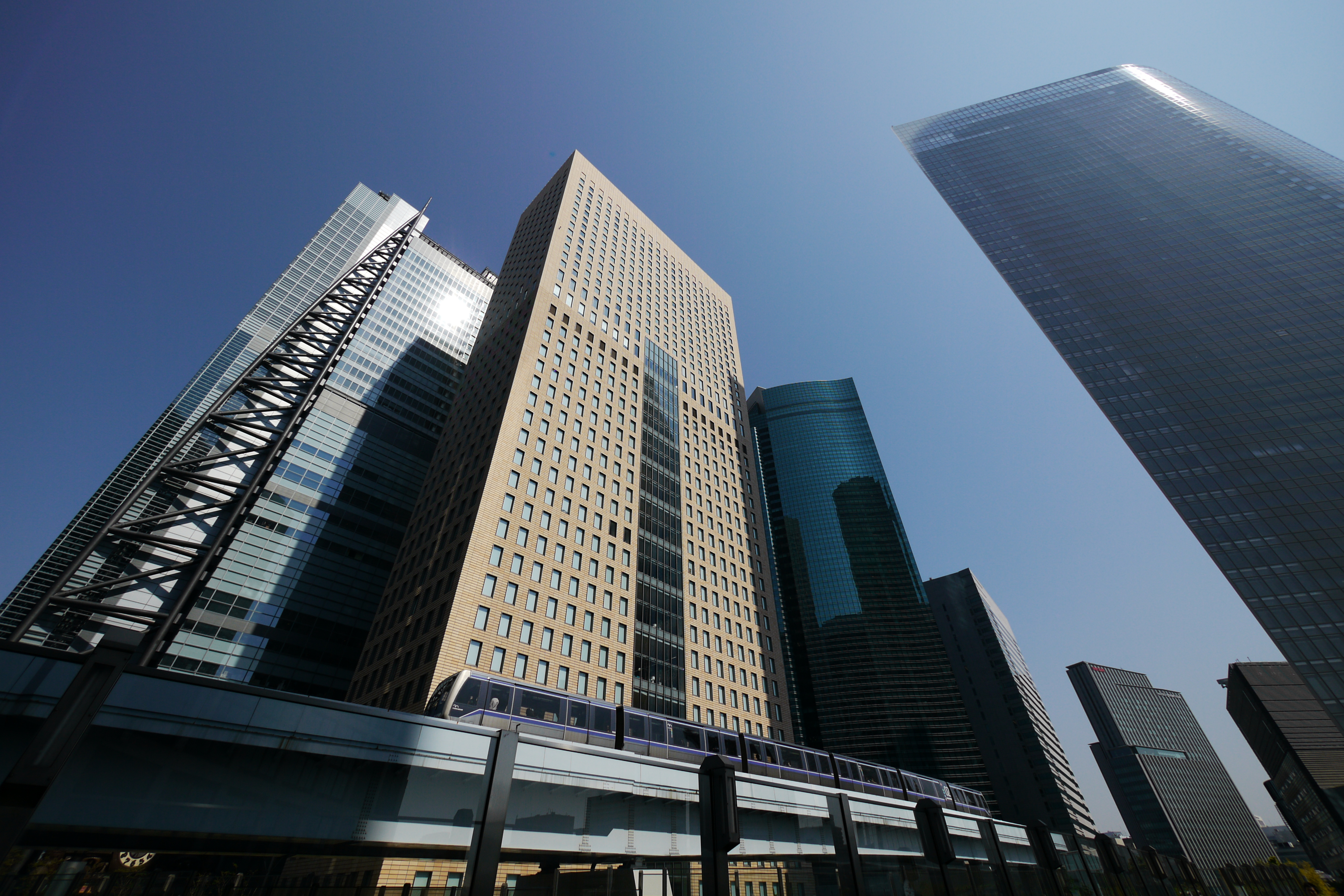 <b>DMC-GH1 / LUMIX G VARIO 7-14mm F4 ASPH. / 4,128×2,752 / 1/1,600秒 / F5 / -0.3EV / ISO100 / 絞り優先AE / WB:オート / 7mm / フィルムモード：ダイナミック</b>