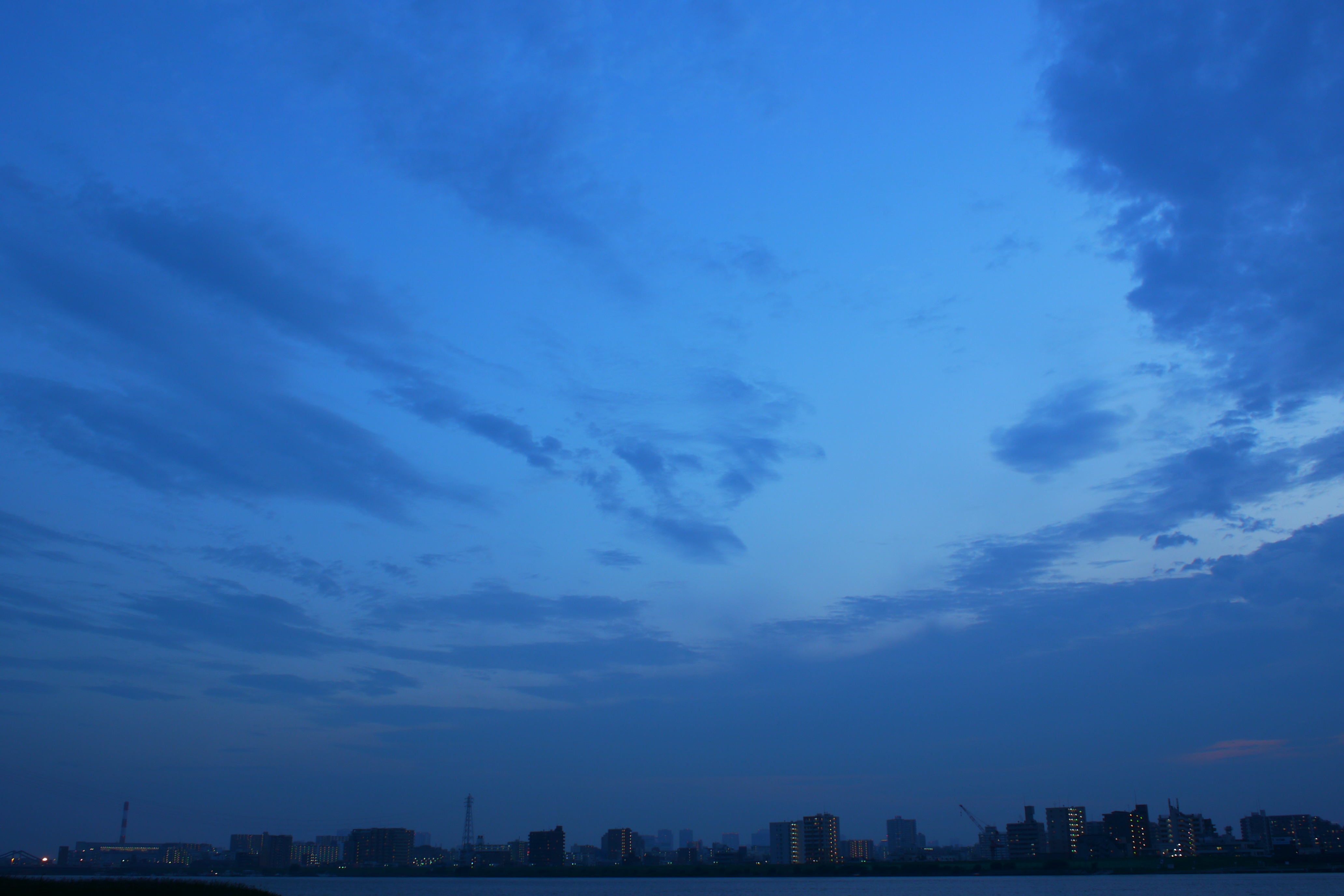 <b>DMC-GH1 / M.ZUIKO DIGITAL 17mm F2.8 / 約4.6MB / 4,128×2,752 / 1/6秒 / F5.6 / 0EV / ISO100 / WB:晴天 / 17mm（フィルムモード：バイブラント）</b>