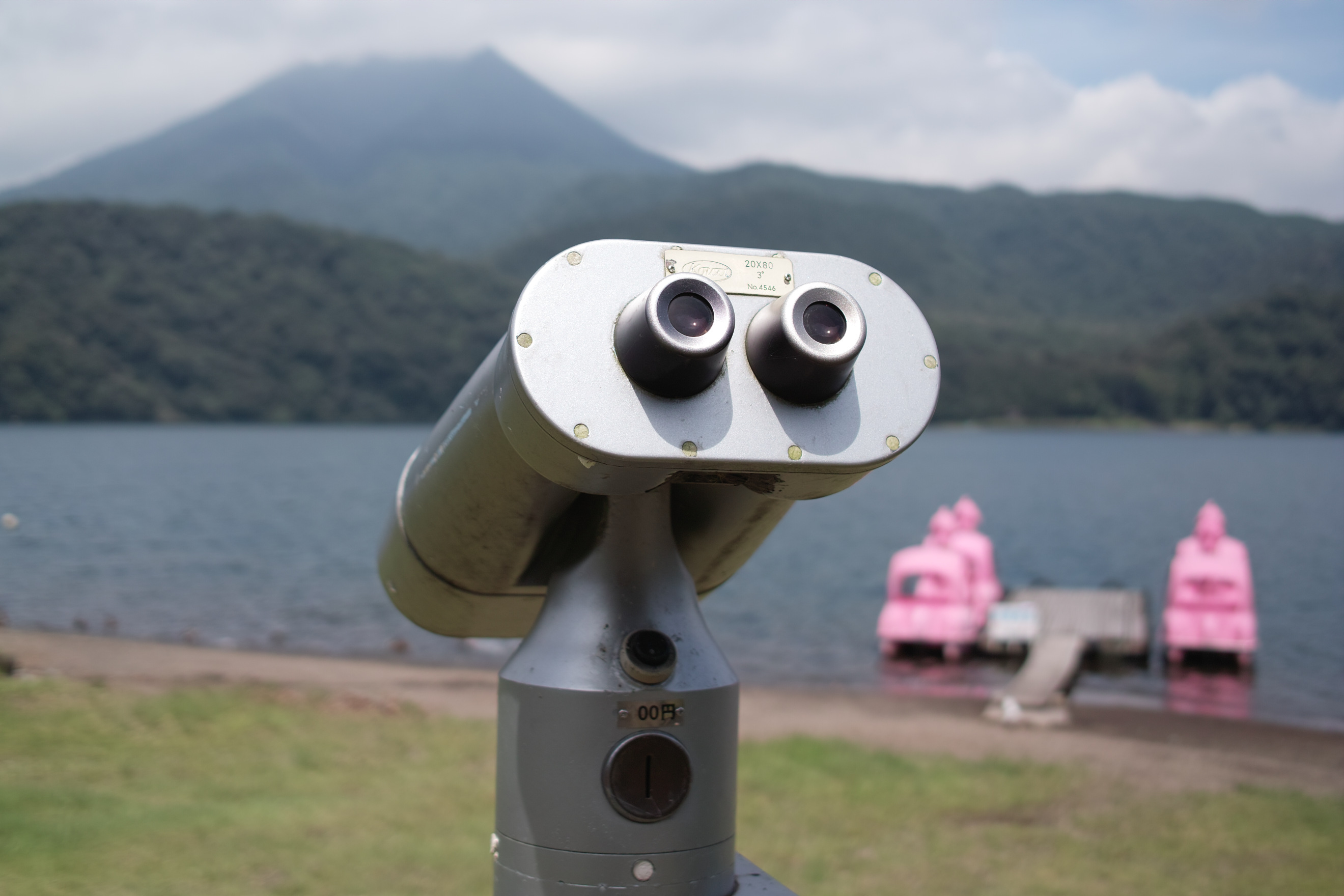 <b>DP2 / 約574K / 2,640×1,760 / 1/2,000秒 / F2.8 / 0EV / ISO100 / WB:オート / 24.2mm</b>