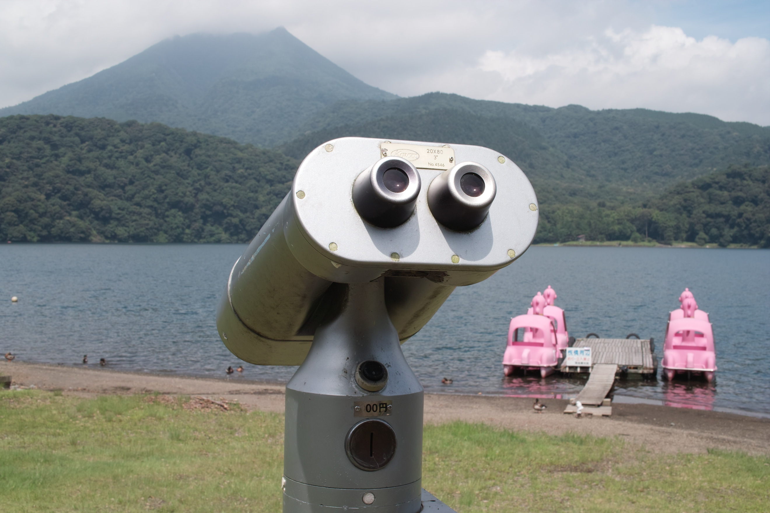 <b>DP2 / 約828K / 2,640×1,760 / 1/50秒 / F14 / 0EV / ISO100 / WB:オート / 24.2mm</b>