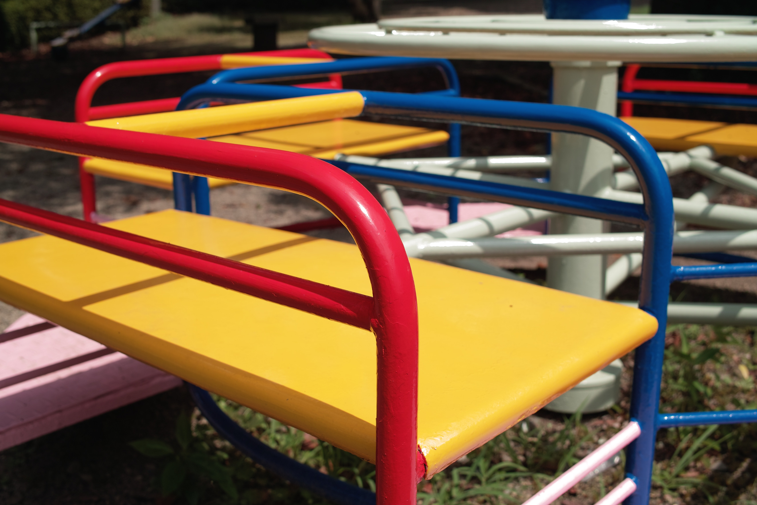 <b>DP2 / 約789K / 2,640×1,760 / 1/200秒 / F5.6 / +0.7EV / ISO50 / WB:オート / 24.2mm</b>