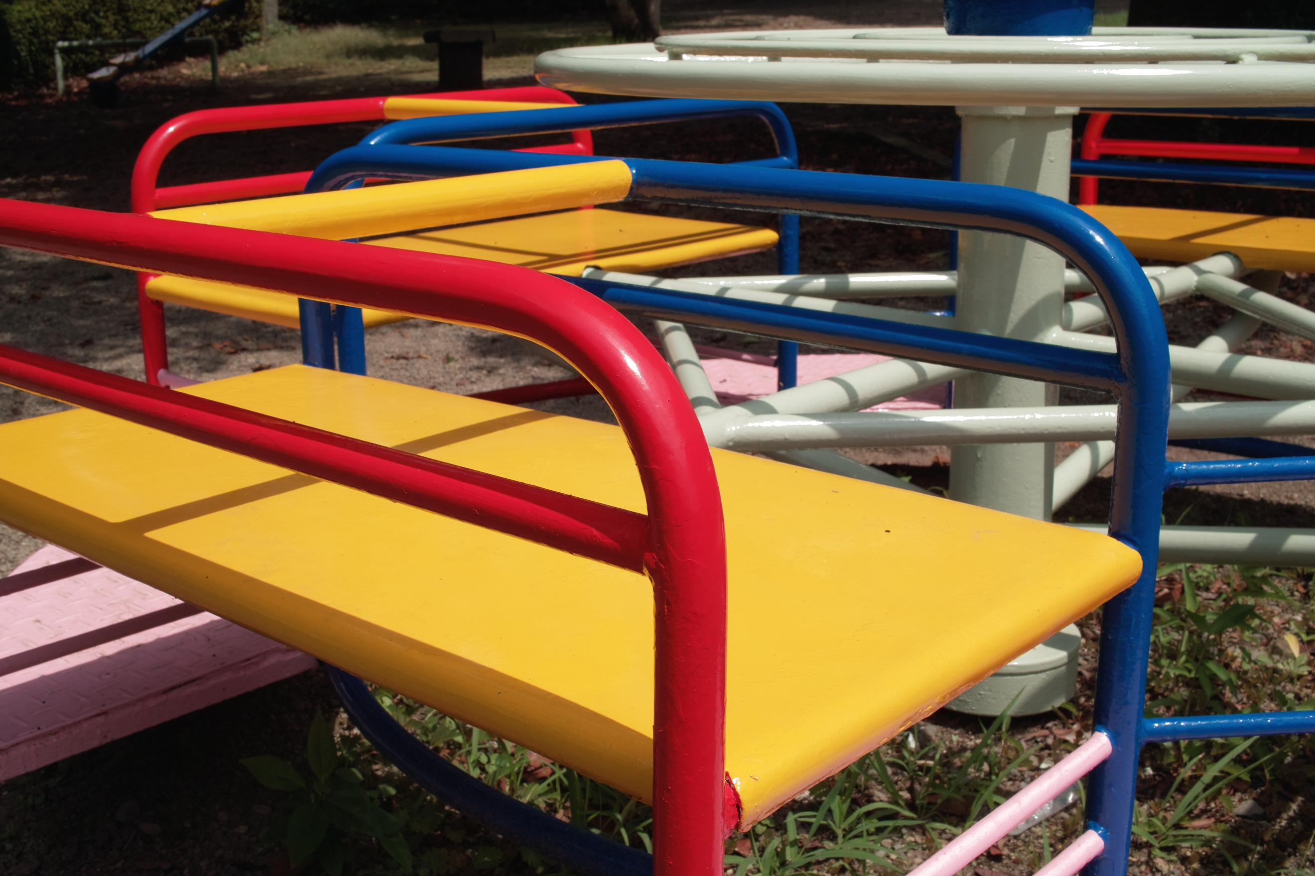 <b>DP2 / 約979K / 2,640×1,760 / 1/30秒 / F14 / +0.7EV / ISO50 / WB:オート / 24.2mm</b>