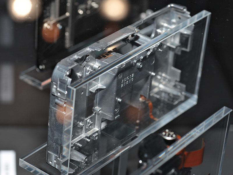 <b>同背面から</b>