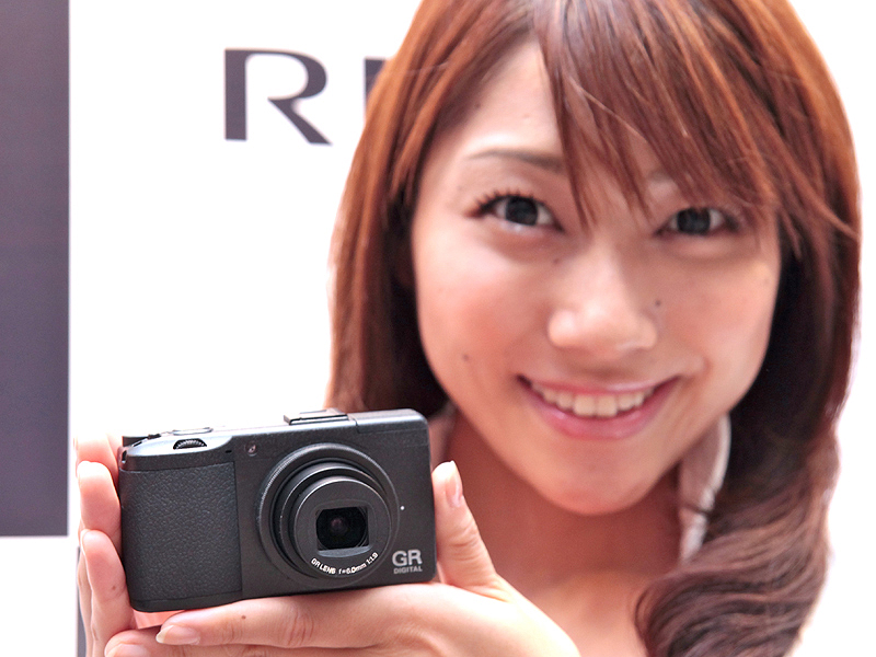 <b>GR DIGITAL III</b>