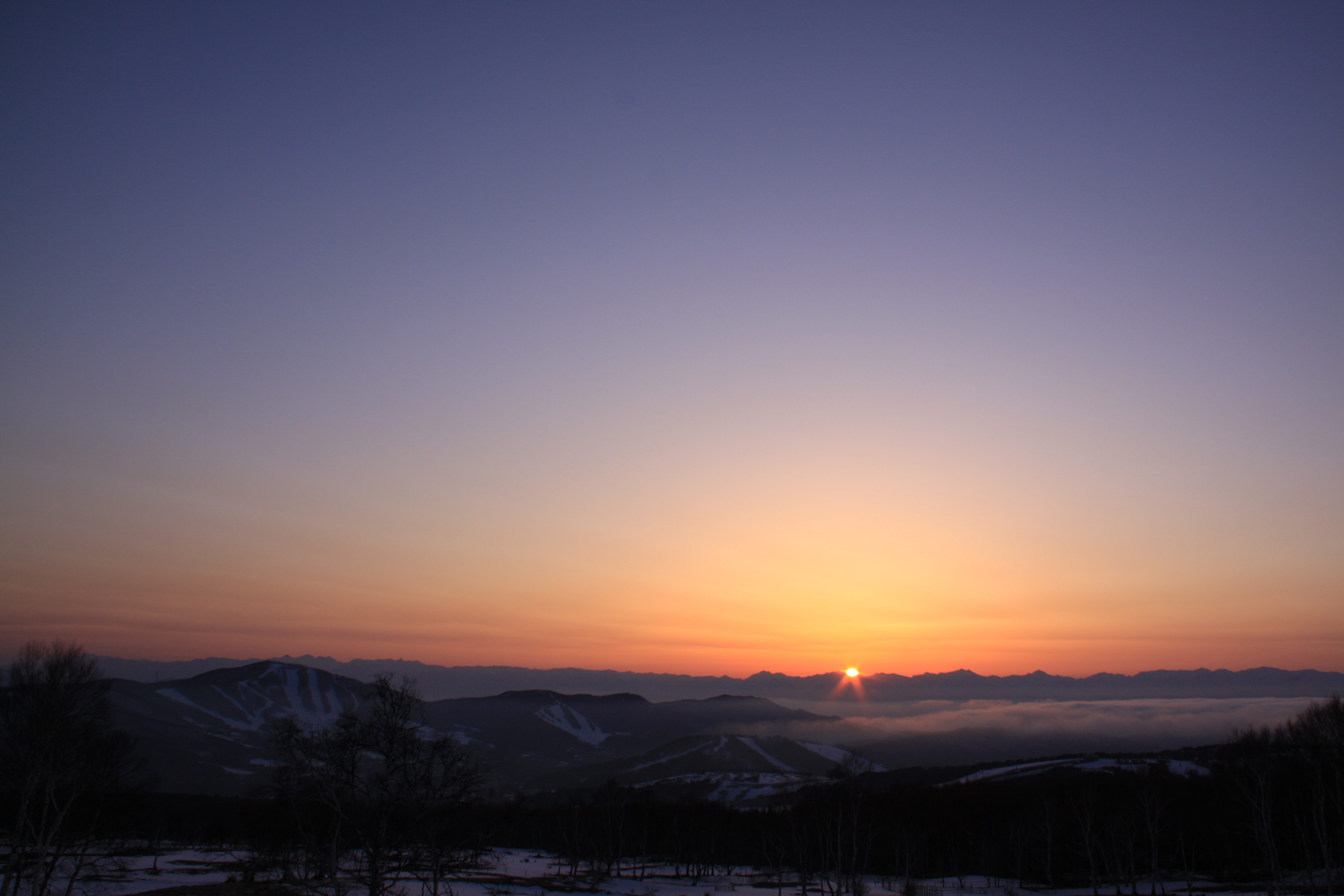 <b>EOS 50D / EF-S 18-200mm F3.5-5.6 IS / 約3.3MB / 4,752×3,168 / 1/60秒 / F11 / 0EV / ISO100 / WB:太陽光 / 18mm</b>