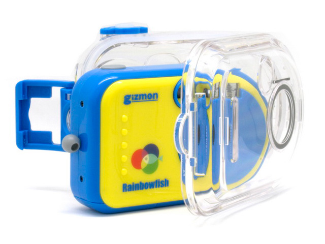 <b>防水ハウジングが付属</b>