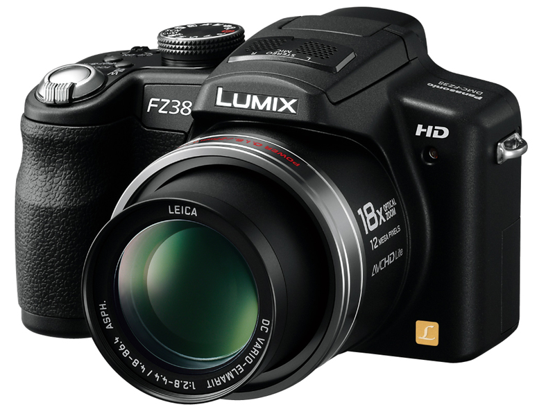 <b>LUMIX DMC-FZ38</b>