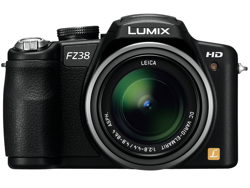 <b>LUMIX DMC-FZ38</b>