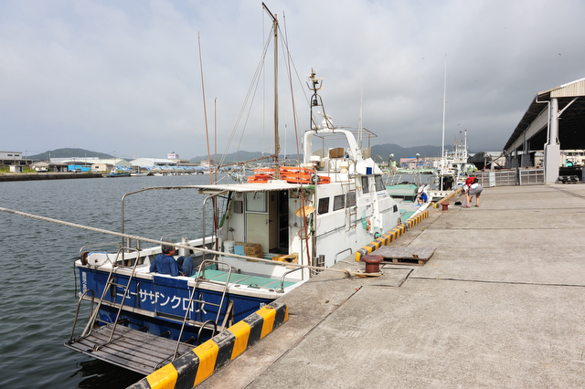 <b>チャーターした釣り船</b>