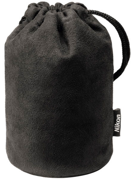 <b>同じく付属品のソフトケース「CL-1018」</b>