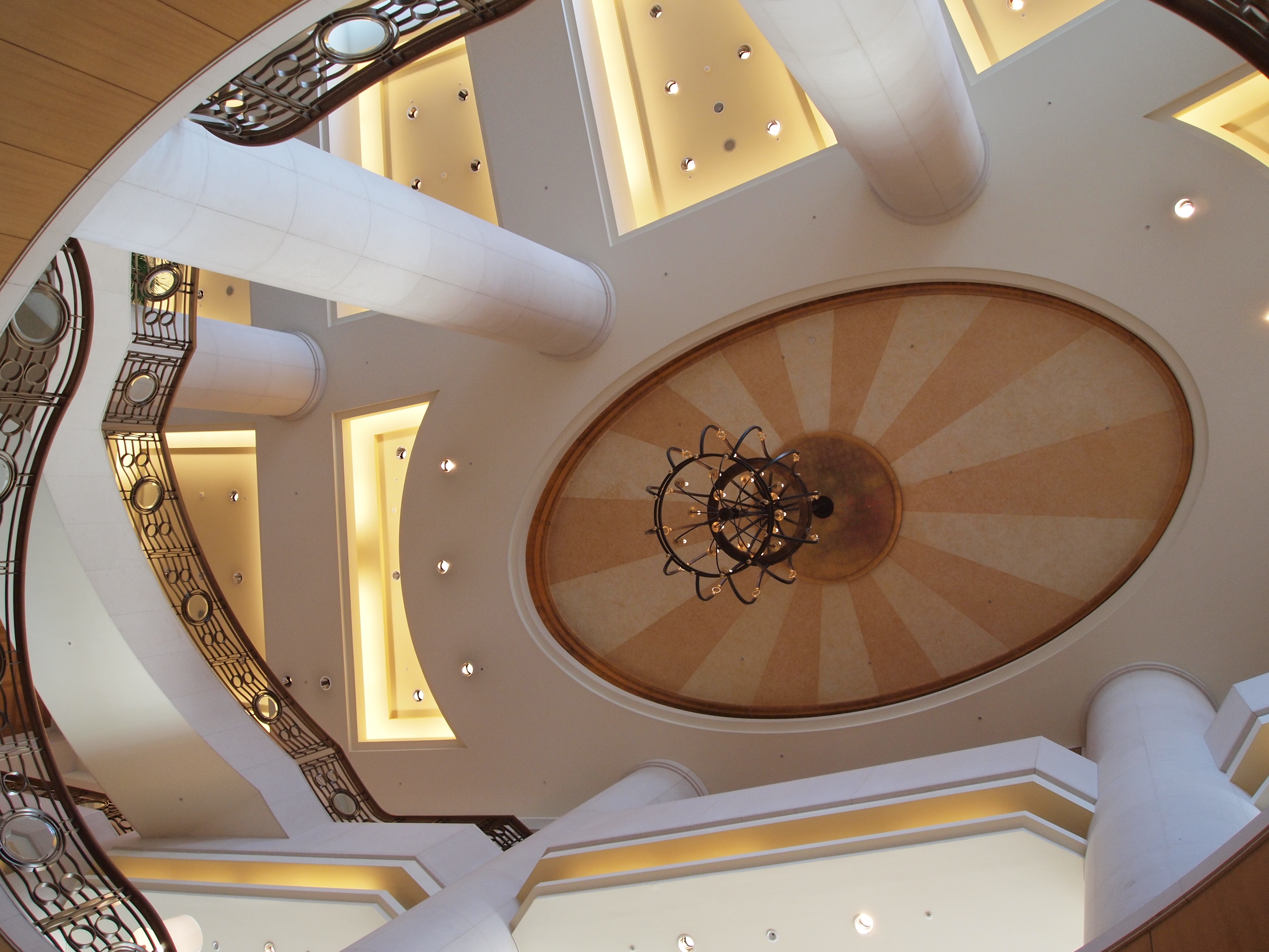 <b>E-P1 / M.ZUIKO DIGITAL ED 14-42mm F3.5-5.6 / 約7.2MB / 4,032×3,024 / 1/40秒 / F3.5 / 0EV / ISO500 / WB:オート / 14mm</b>