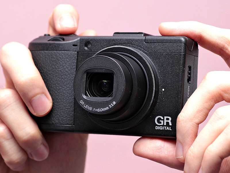 <b>GR DIGITAL III</b>